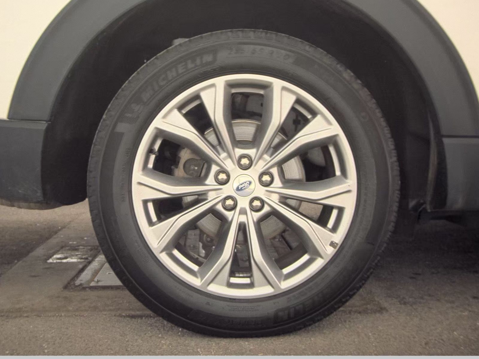 2023 Ford Explorer Limited AWD