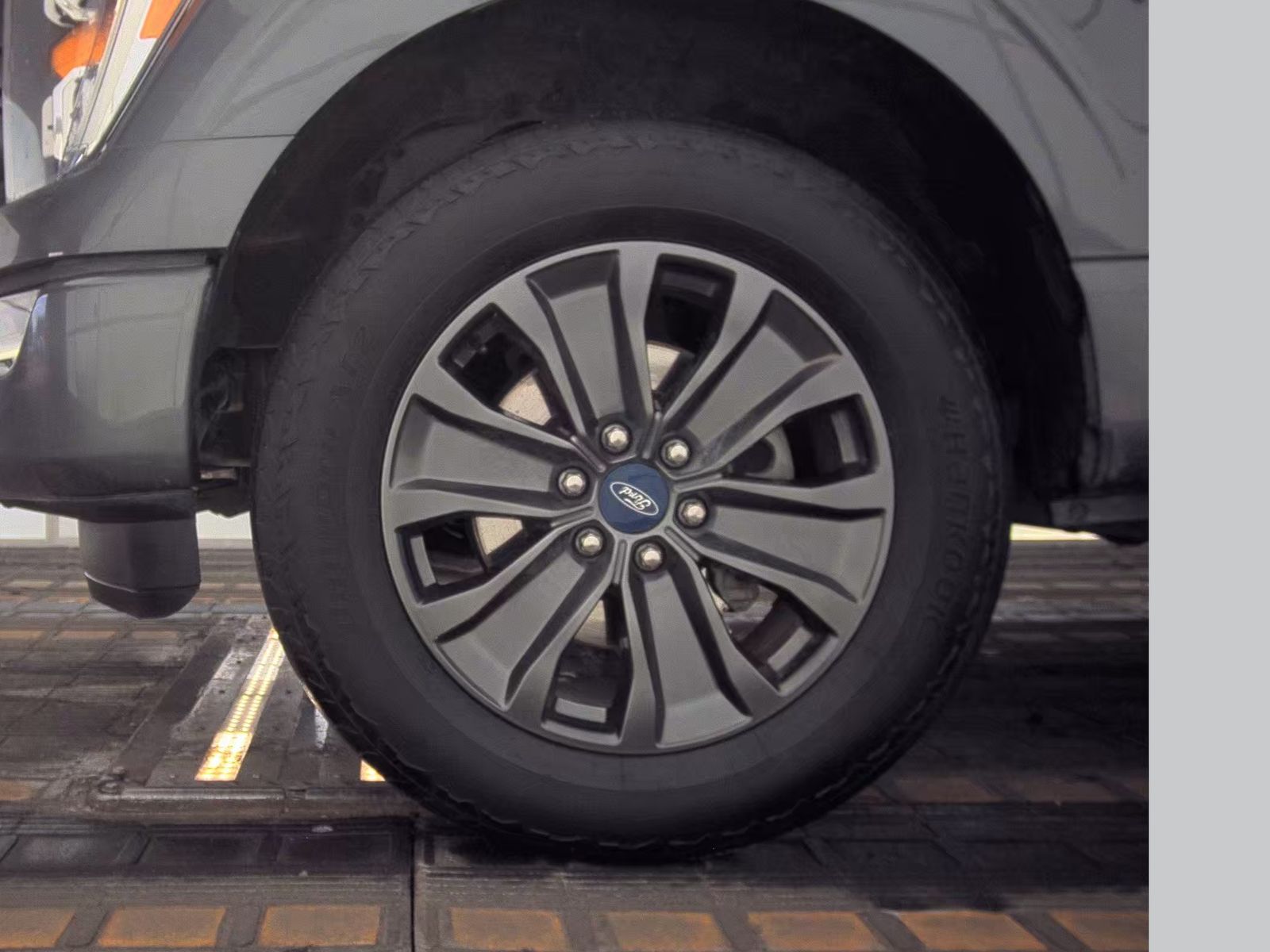 2023 Ford F-150 XLT AWD