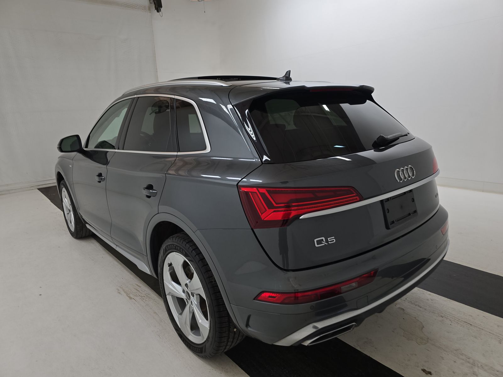 2023 Audi Q5 S line Premium Plus AWD