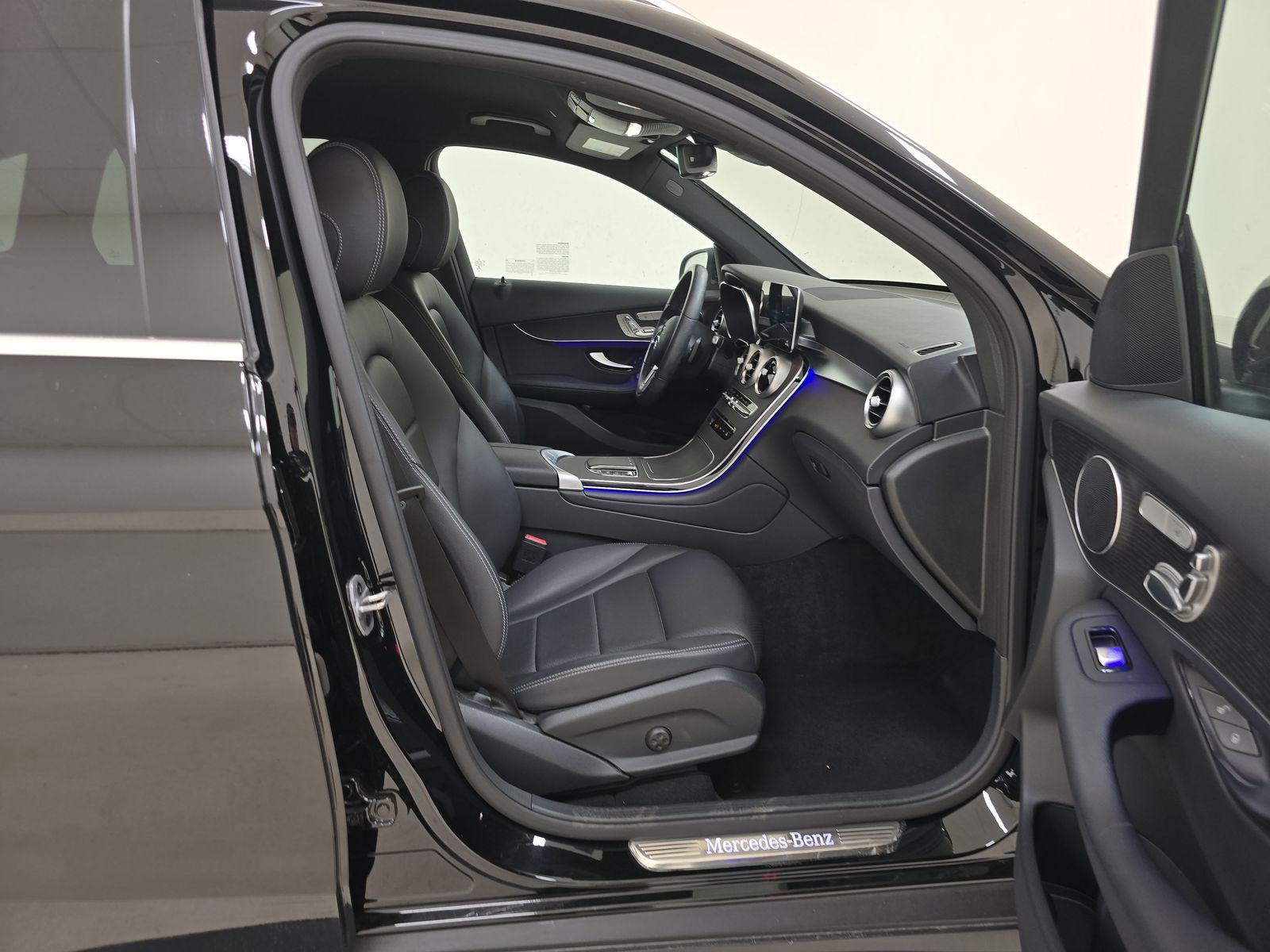 2022 Mercedes-Benz GLC GLC 300 RWD