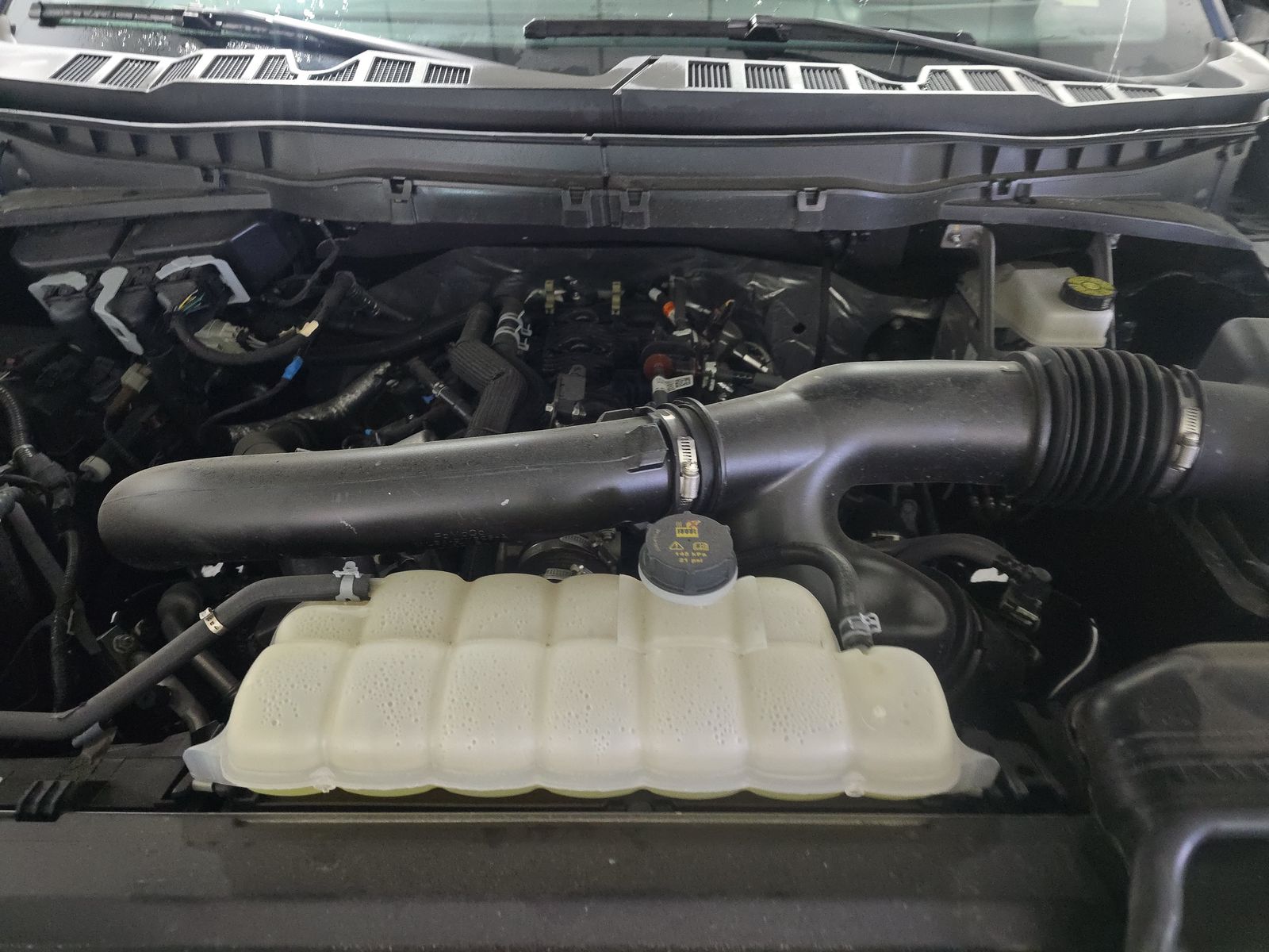 2025 Ford F-150 Platinum AWD