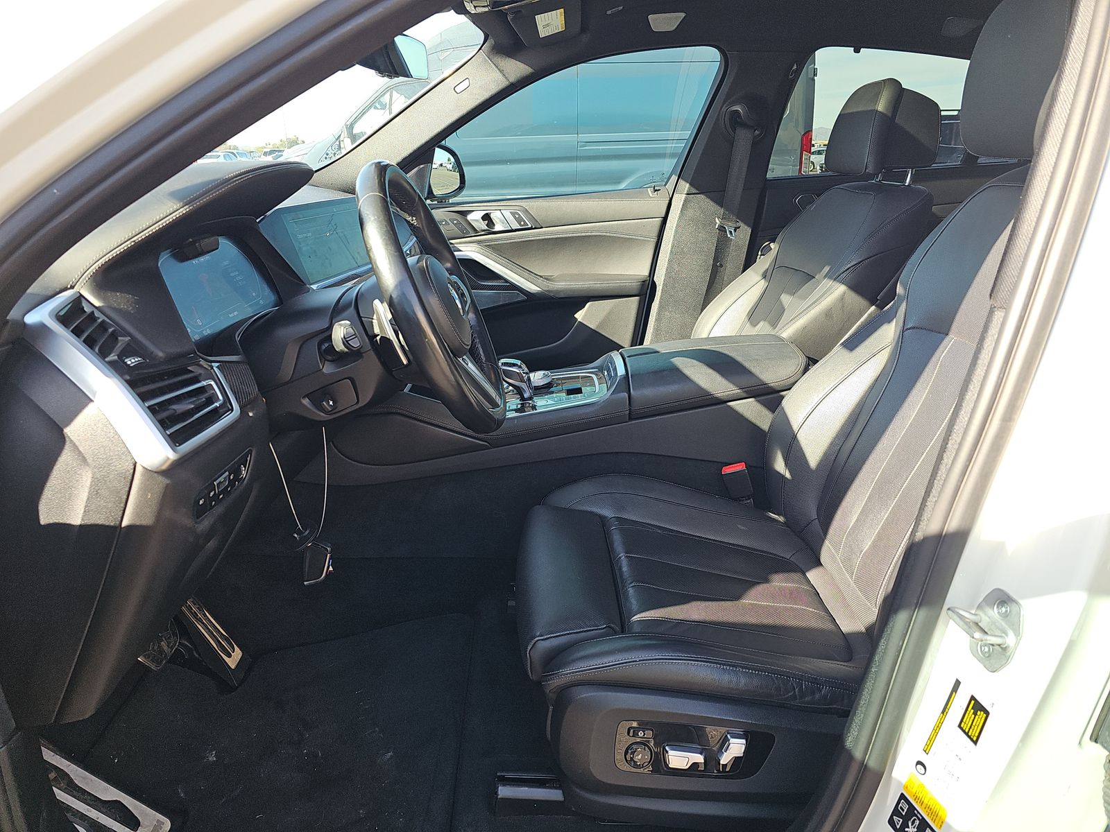 2021 BMW X6 M50i AWD