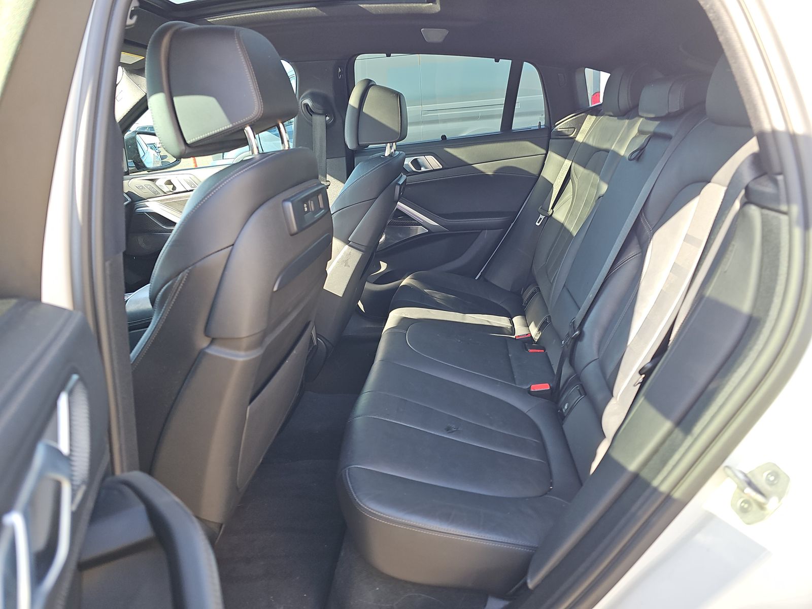 2021 BMW X6 M50i AWD