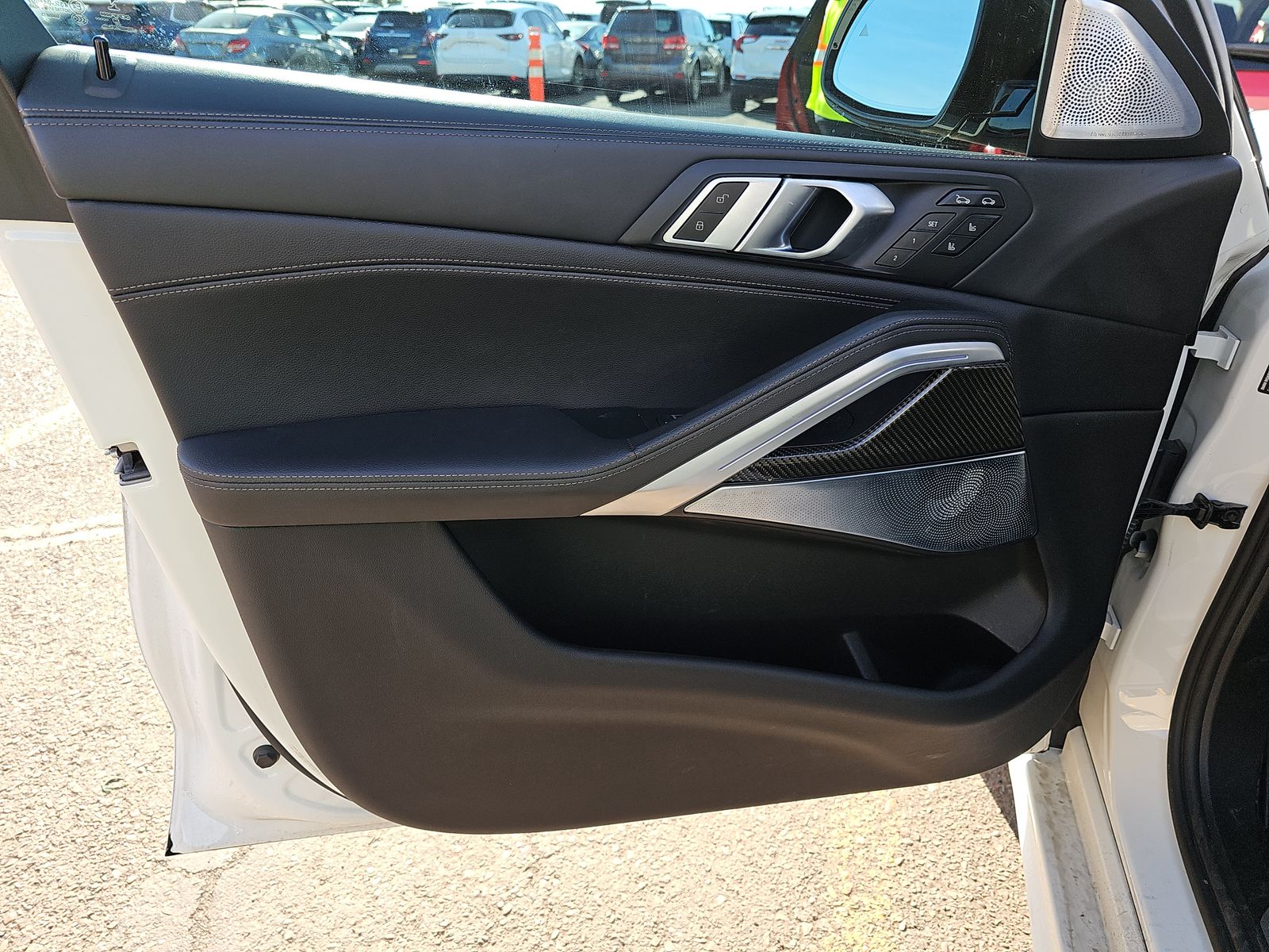 2021 BMW X6 M50i AWD