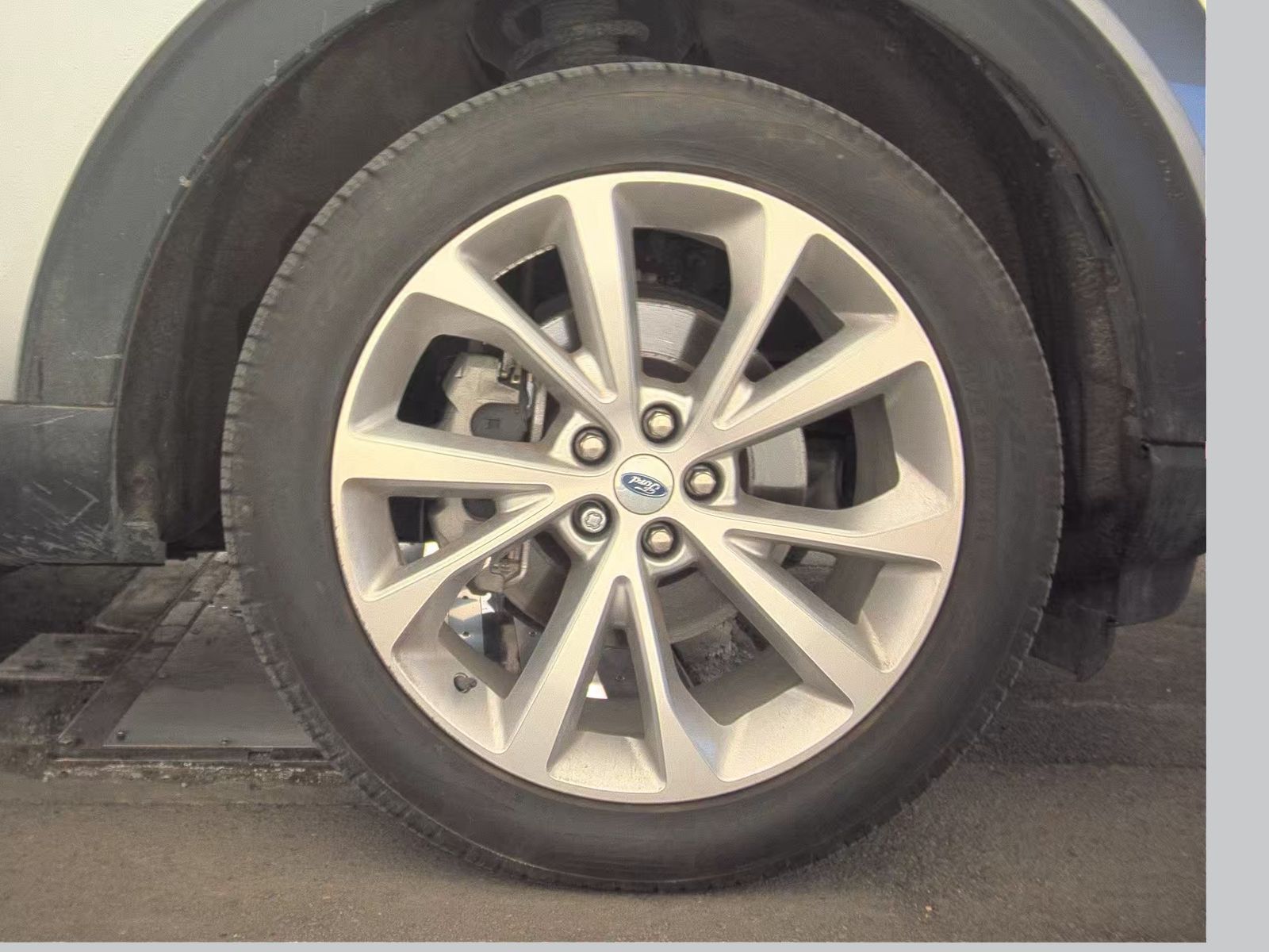 2023 Ford Explorer Platinum AWD