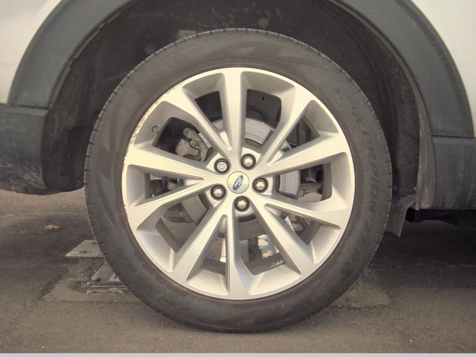 2023 Ford Explorer Platinum AWD