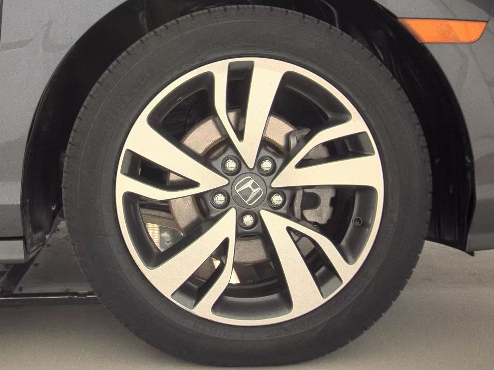 2023 Honda Odyssey Touring FWD