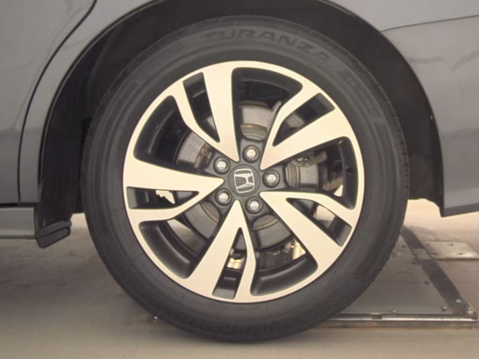 2023 Honda Odyssey Touring FWD