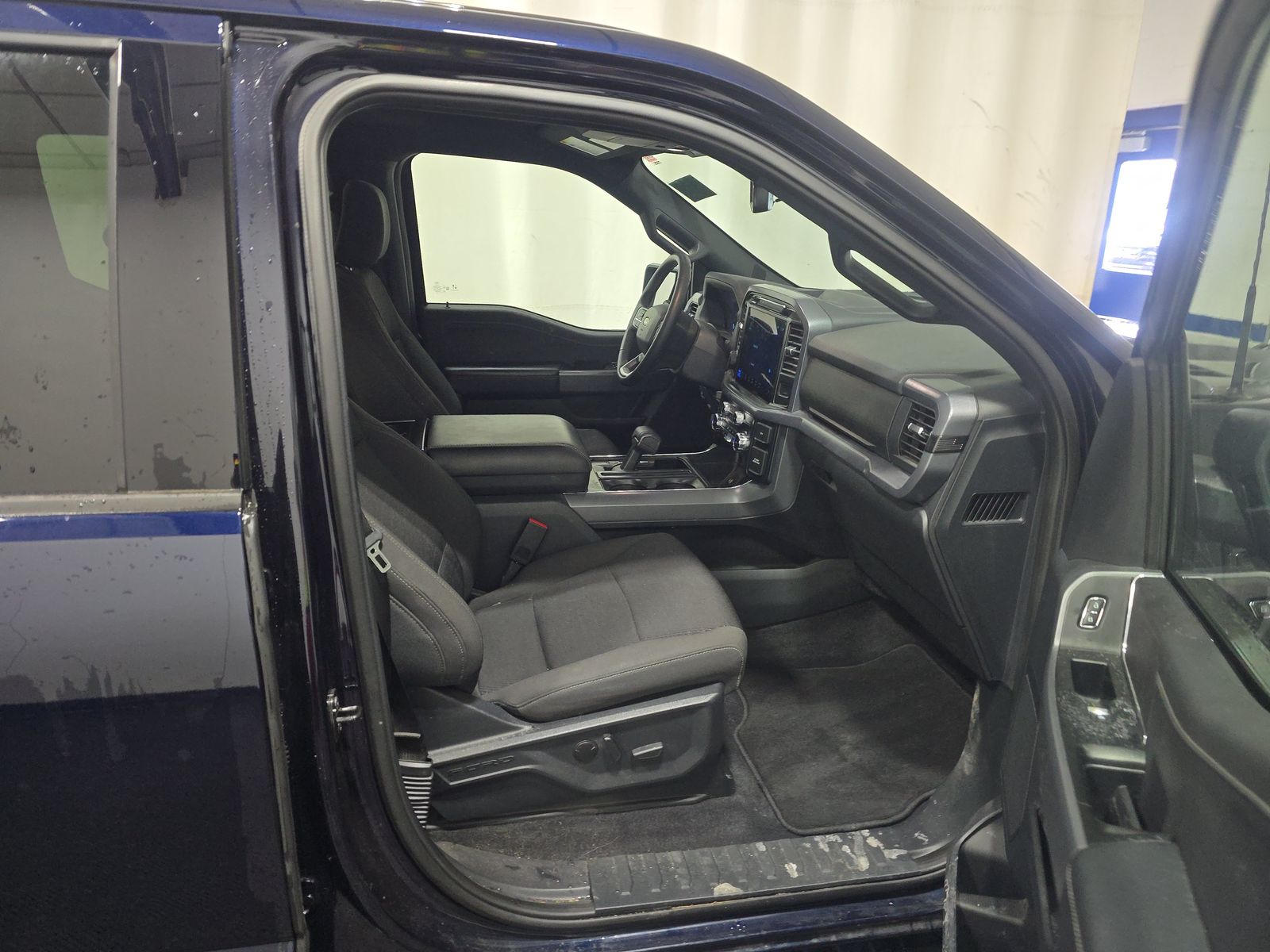 2025 Ford F-150 XLT AWD