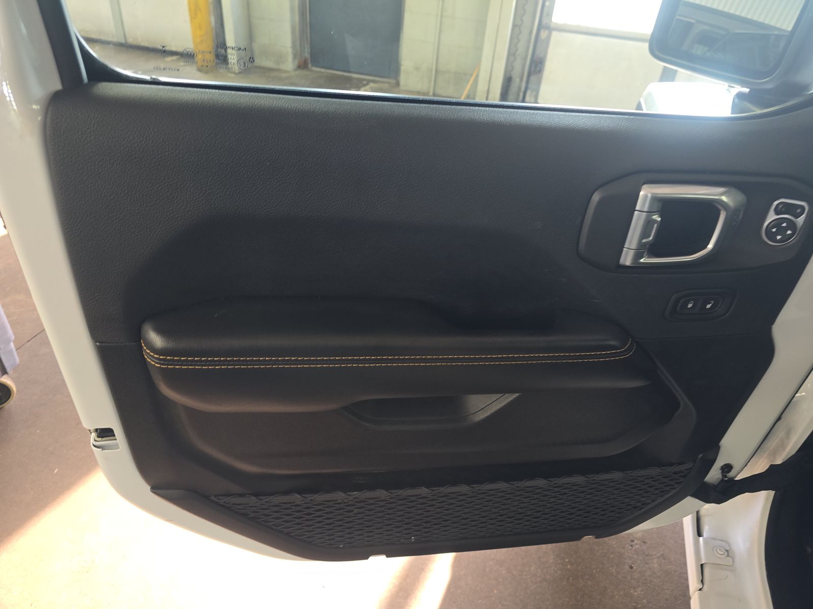 2024 Jeep Wrangler Sahara AWD