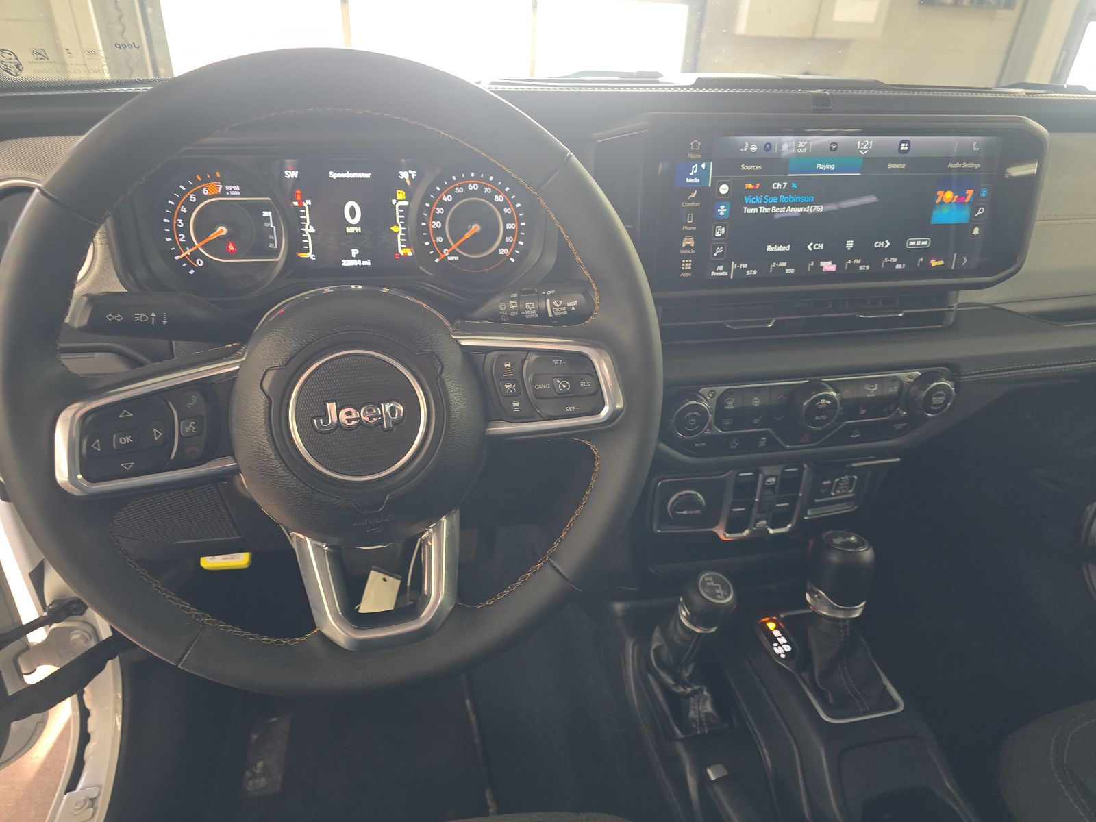 2024 Jeep Wrangler Sahara AWD