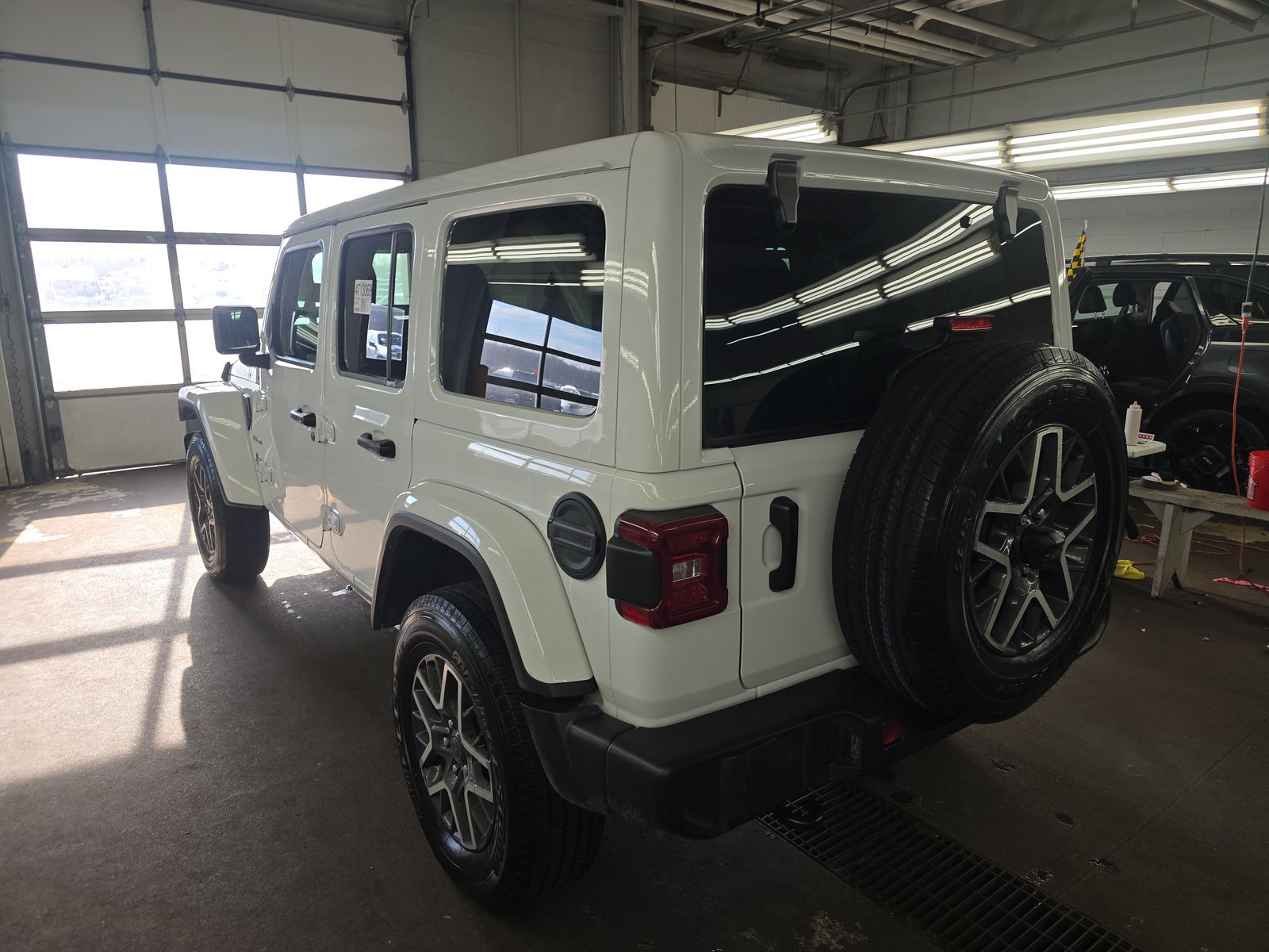 2024 Jeep Wrangler Sahara AWD