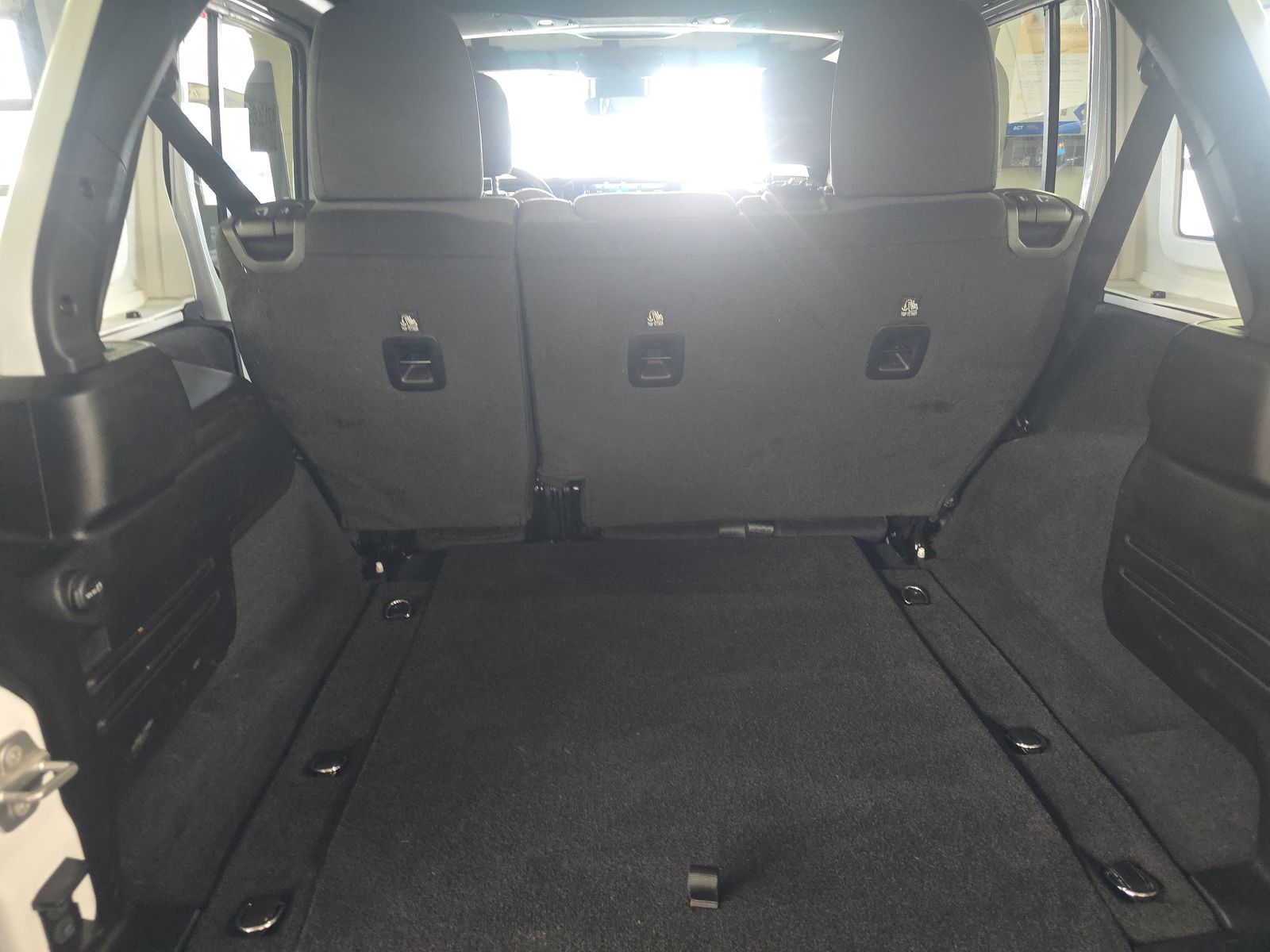 2024 Jeep Wrangler Sahara AWD