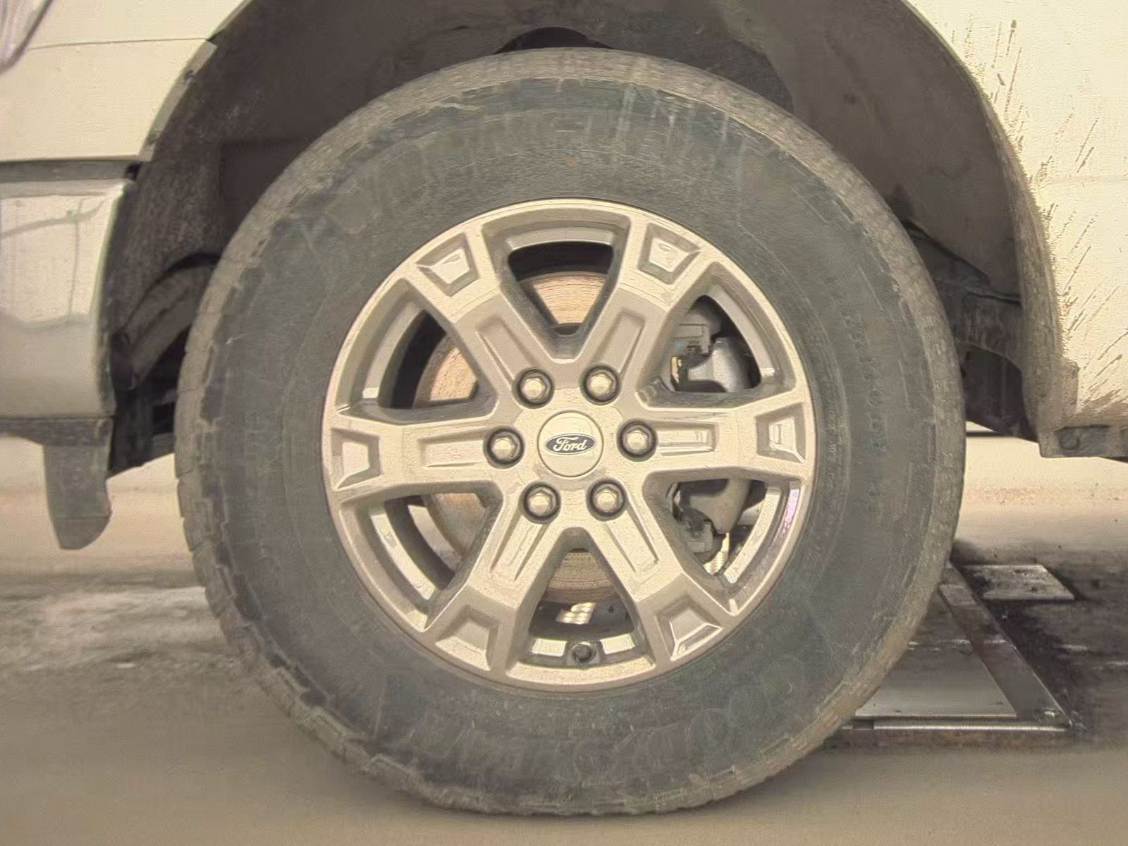 2023 Ford F-150 Lariat AWD