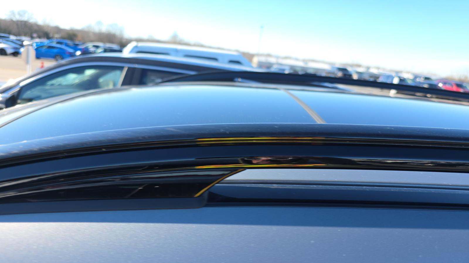 2025 BMW X7 M60i AWD