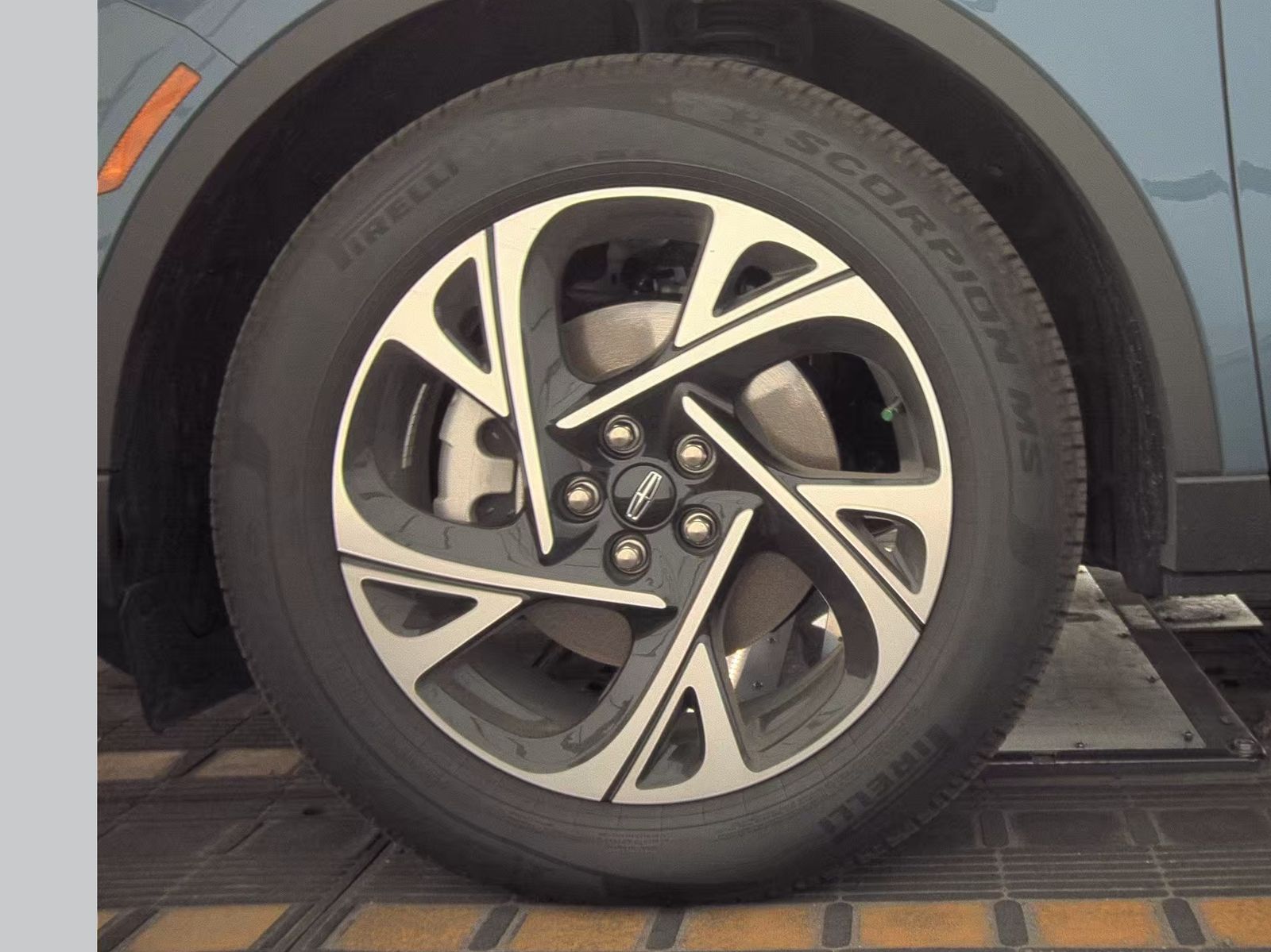 2025 Lincoln Nautilus Premiere AWD