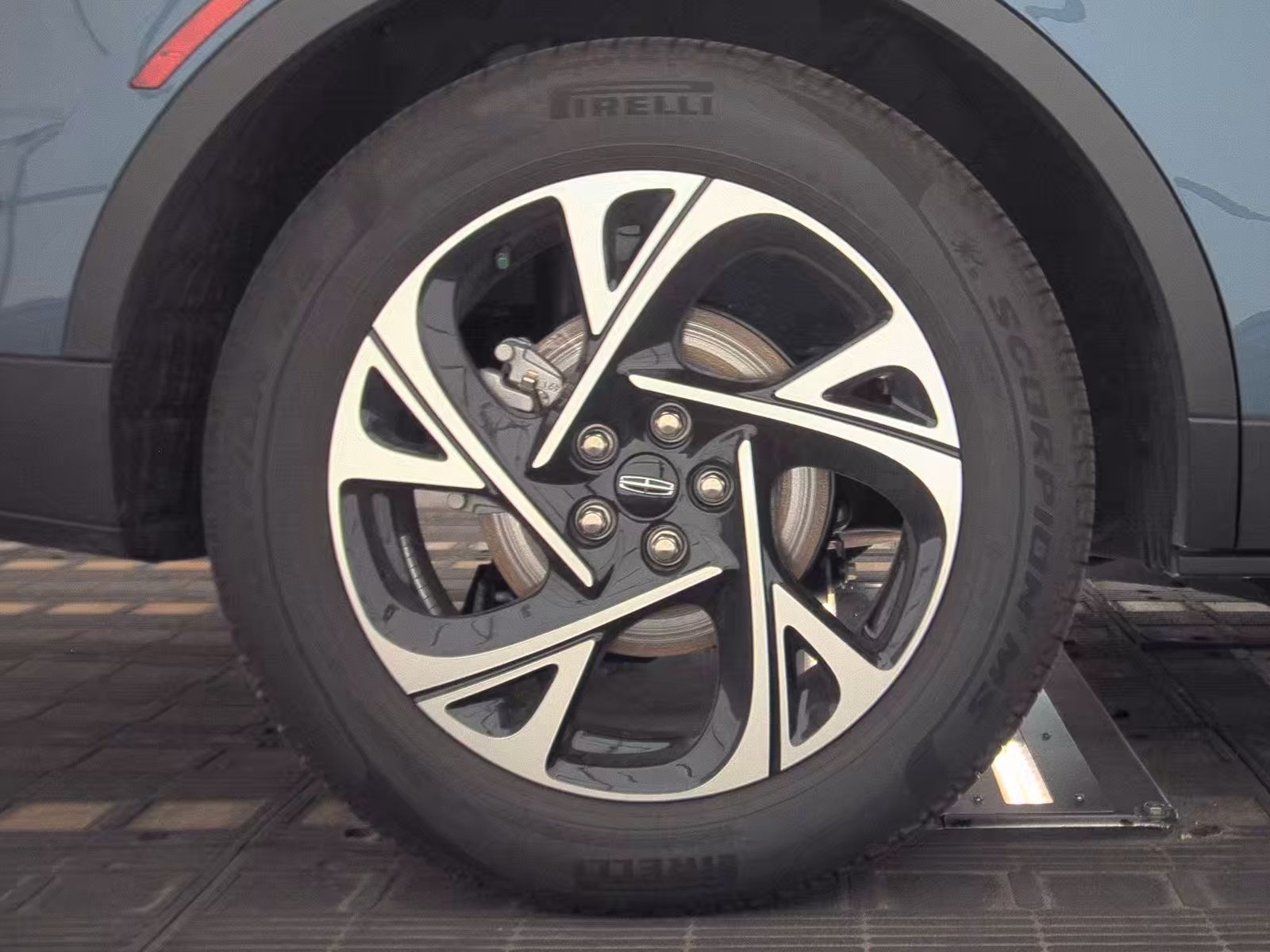 2025 Lincoln Nautilus Premiere AWD