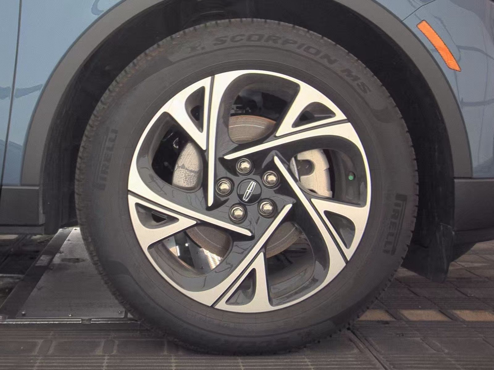 2025 Lincoln Nautilus Premiere AWD