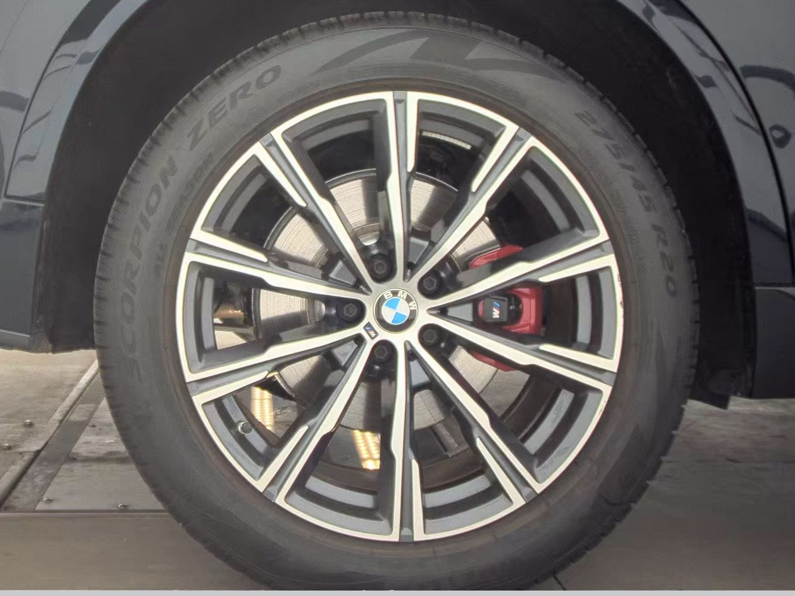 2023 BMW X5 xDrive40i AWD