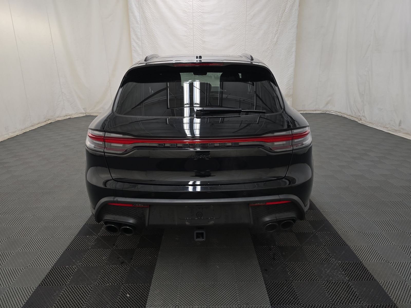 2023 Porsche Macan Base AWD