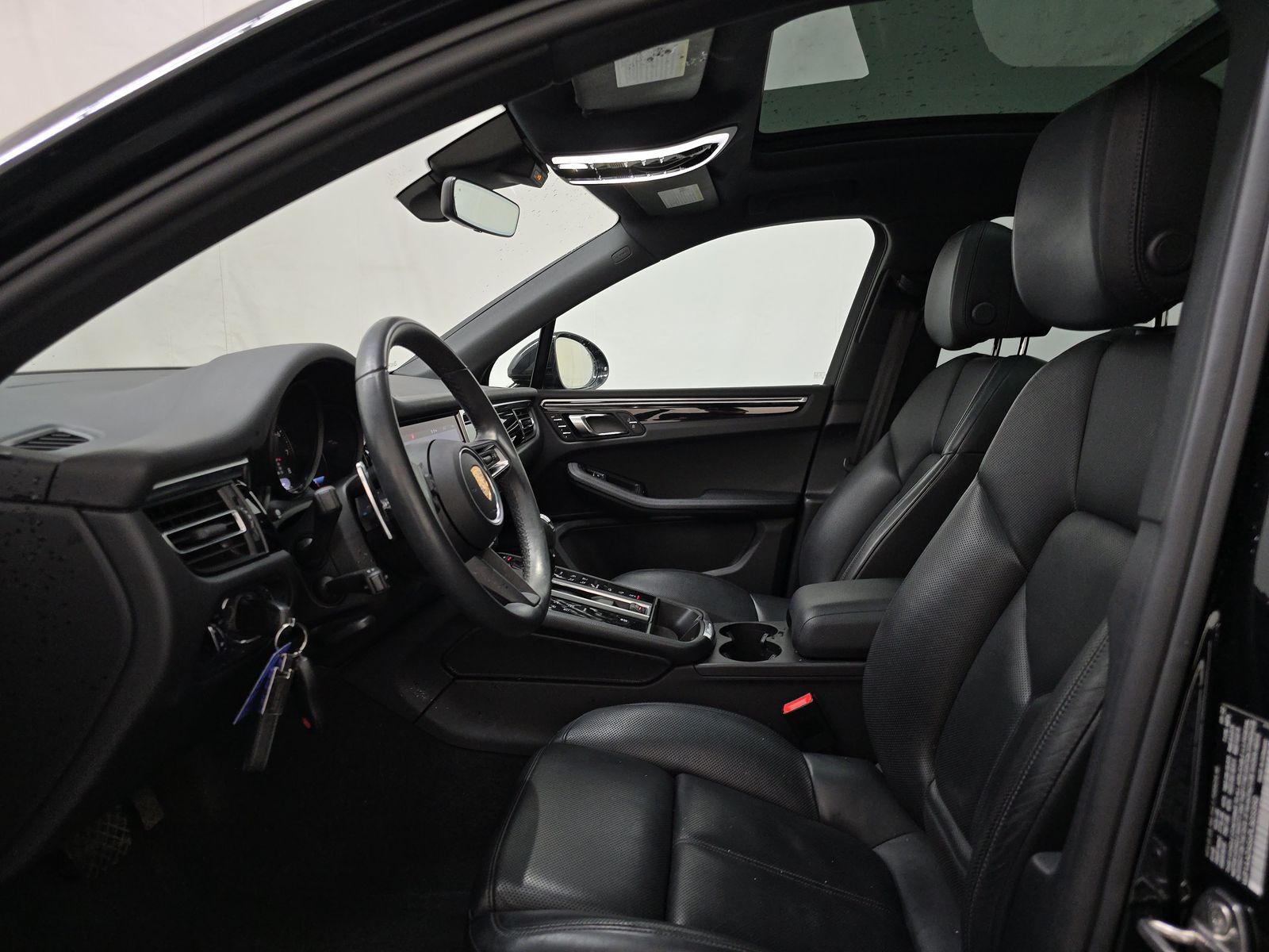 2023 Porsche Macan Base AWD