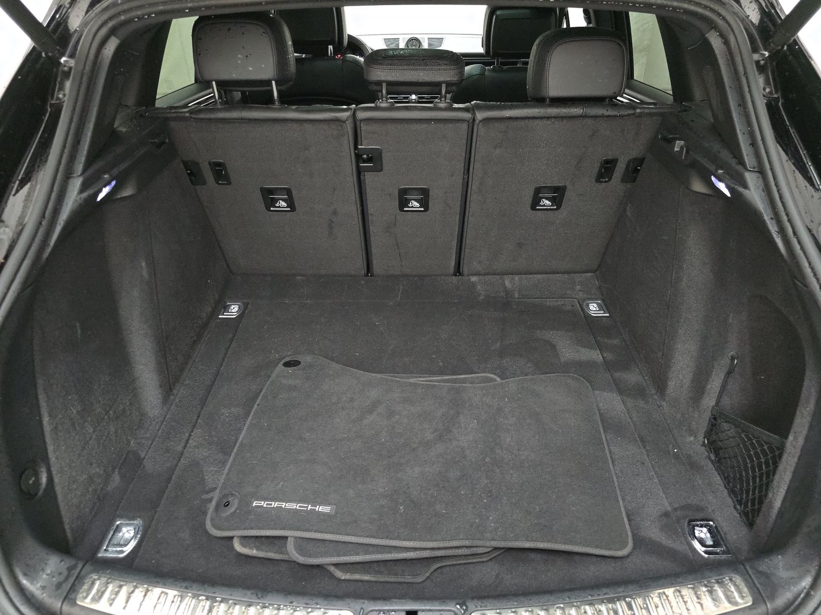 2023 Porsche Macan Base AWD