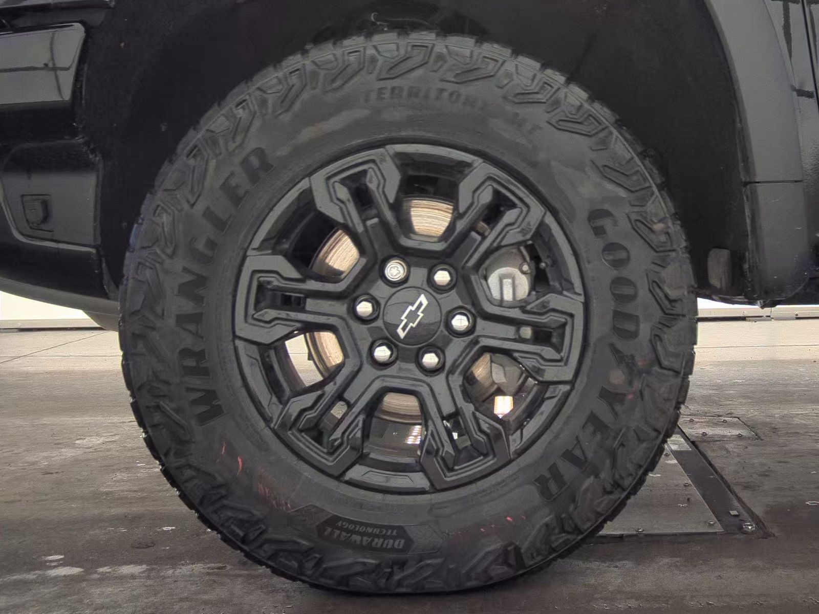 2025 Chevrolet Silverado 1500 ZR2 AWD