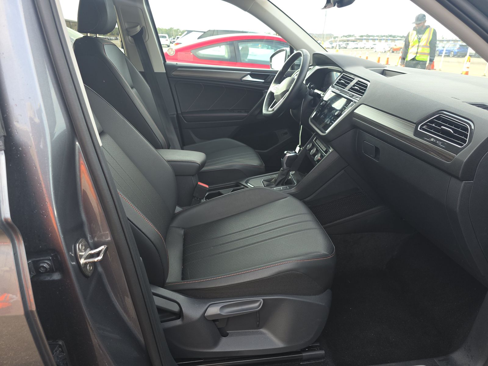 2024 Volkswagen Tiguan 2.0T Wolfsburg Edition FWD