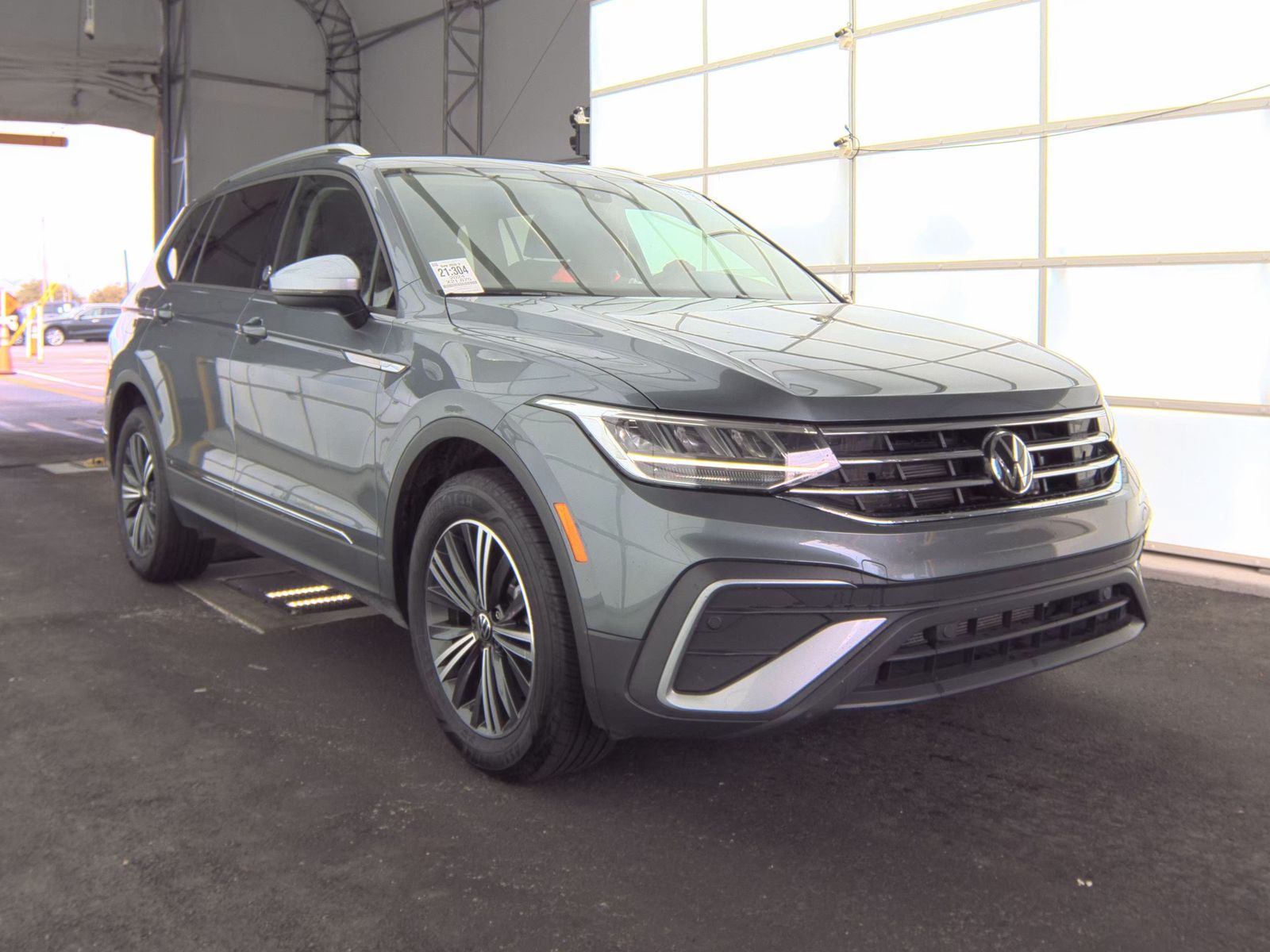 2024 Volkswagen Tiguan 2.0T Wolfsburg Edition FWD