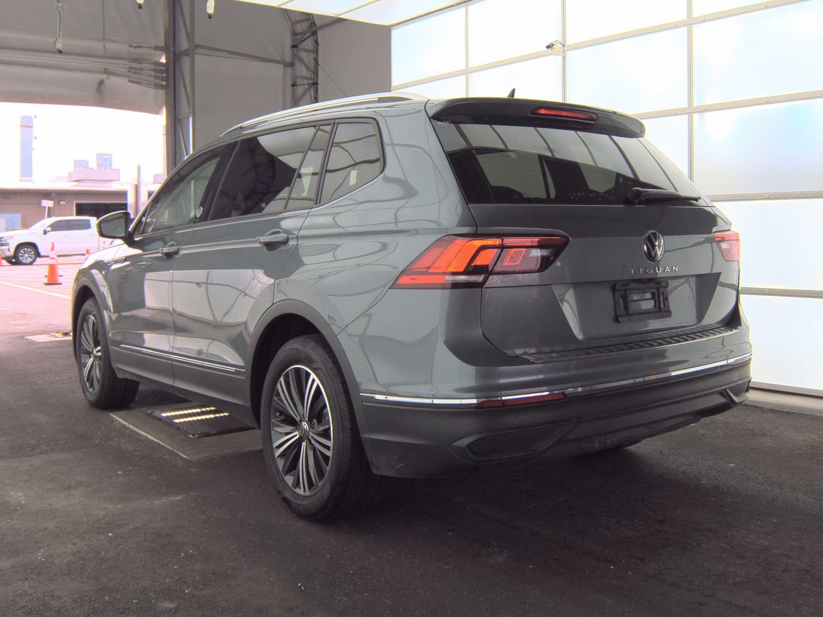 2024 Volkswagen Tiguan 2.0T Wolfsburg Edition FWD