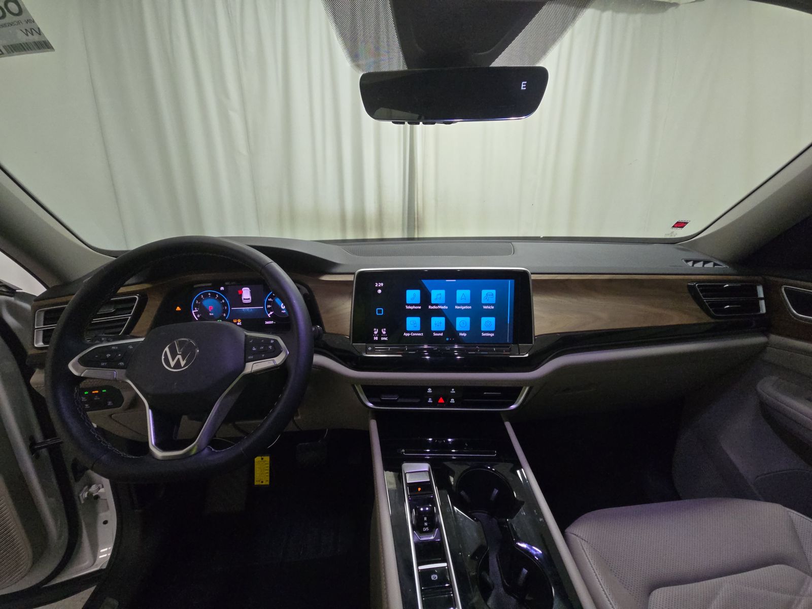 2024 Volkswagen Atlas 2.0T SE FWD