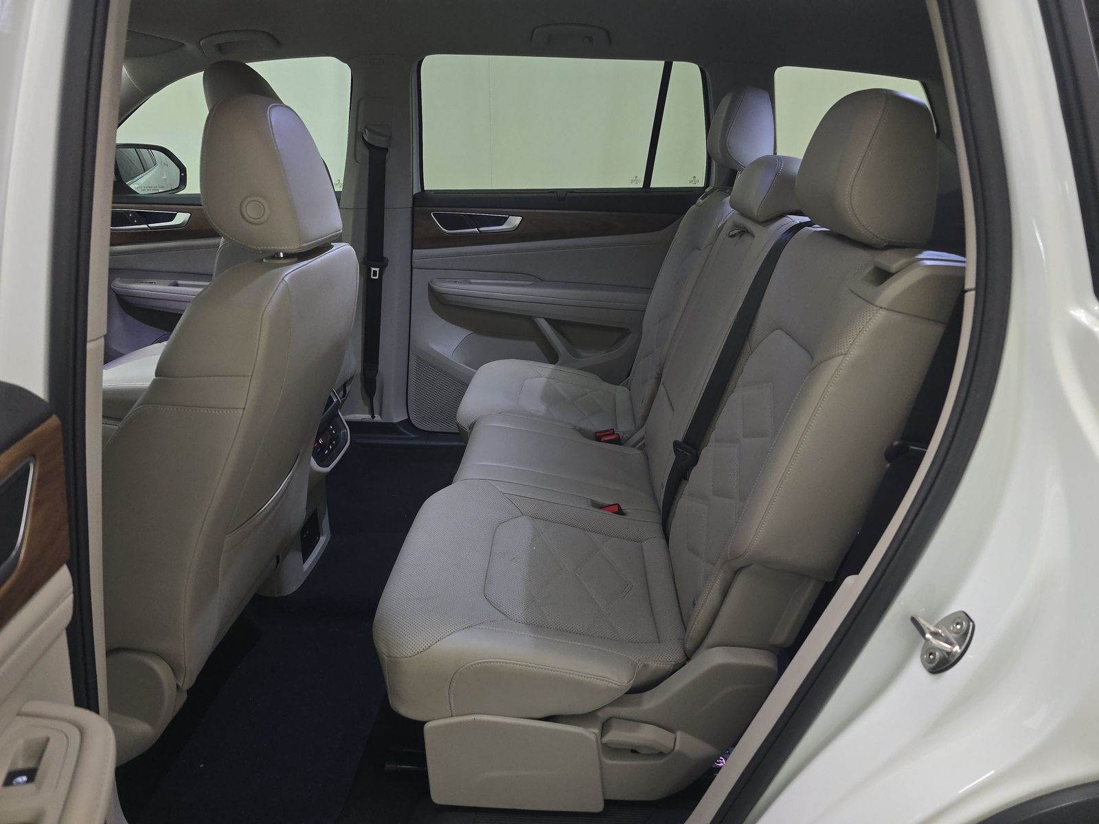 2024 Volkswagen Atlas 2.0T SE FWD