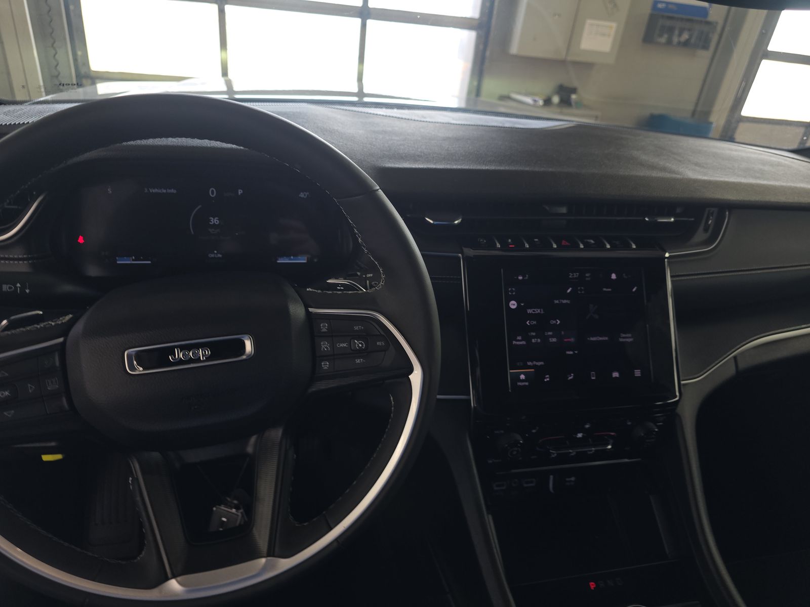 2024 Jeep Grand Cherokee Altitude AWD