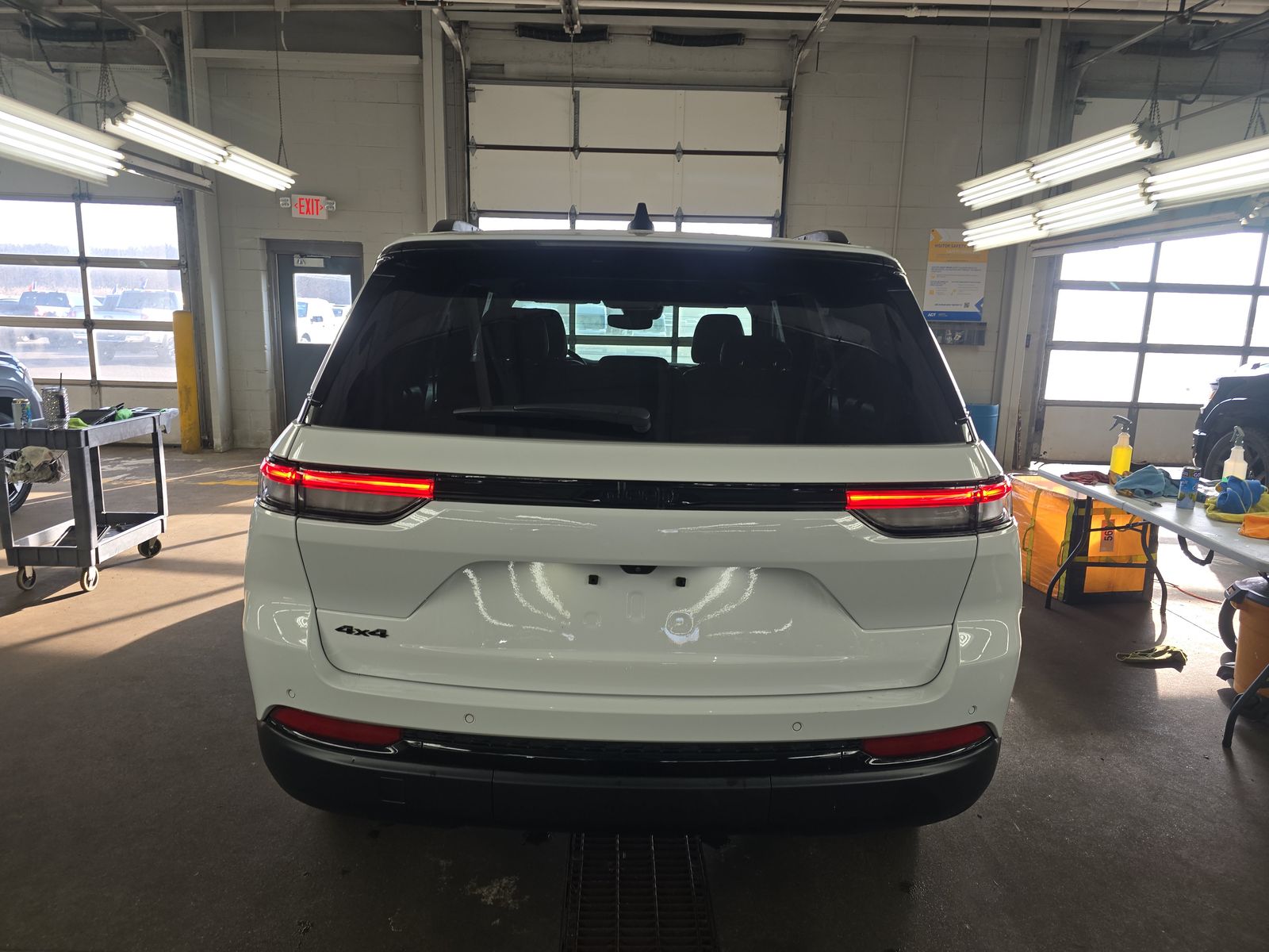 2024 Jeep Grand Cherokee Altitude AWD