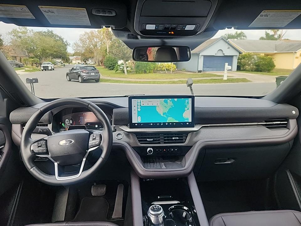 2025 Ford Explorer Platinum AWD