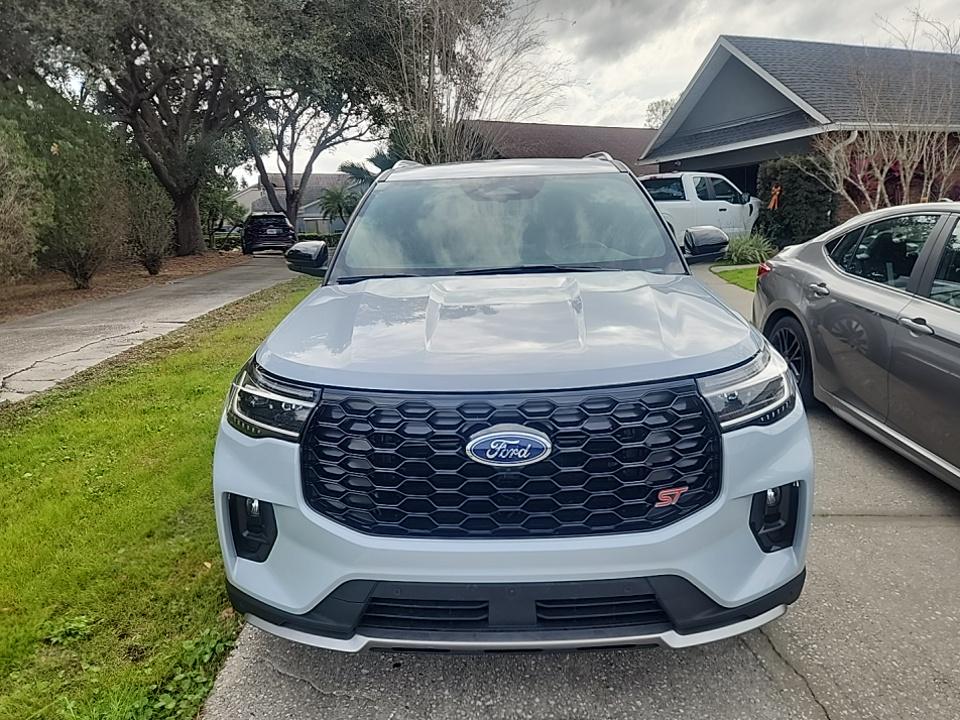 2025 Ford Explorer Platinum AWD