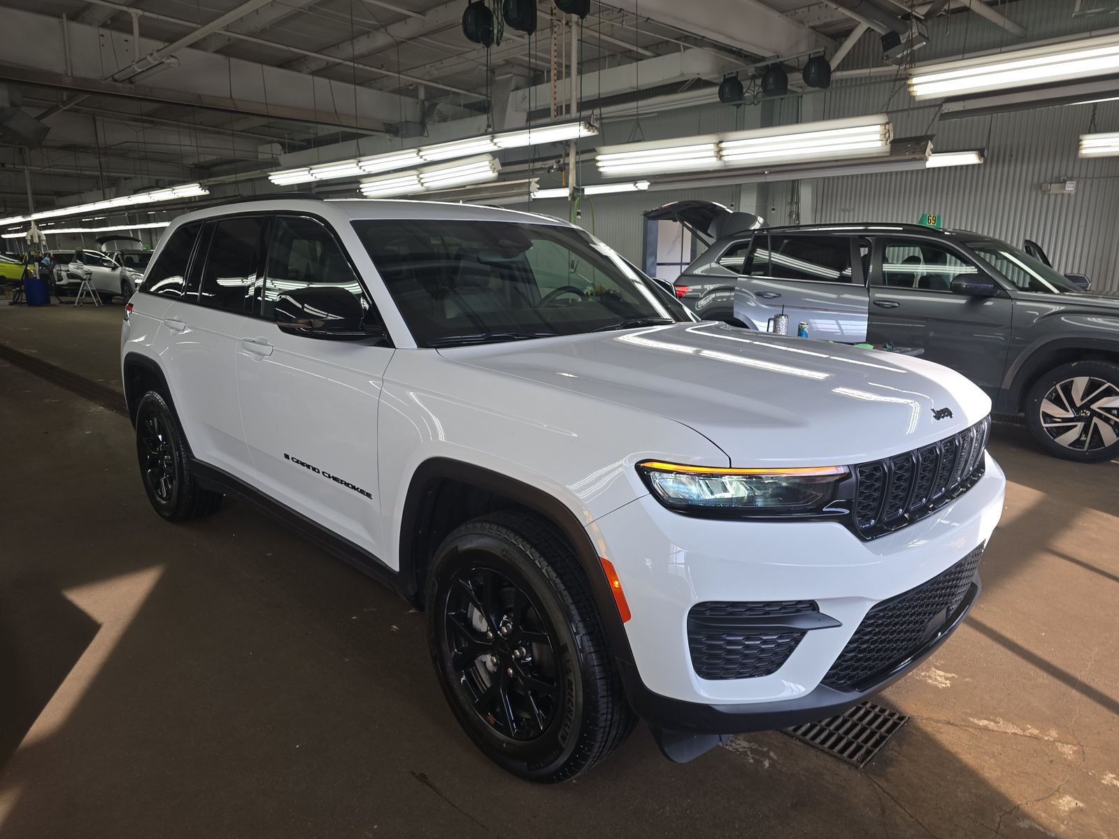 2024 Jeep Grand Cherokee Altitude AWD