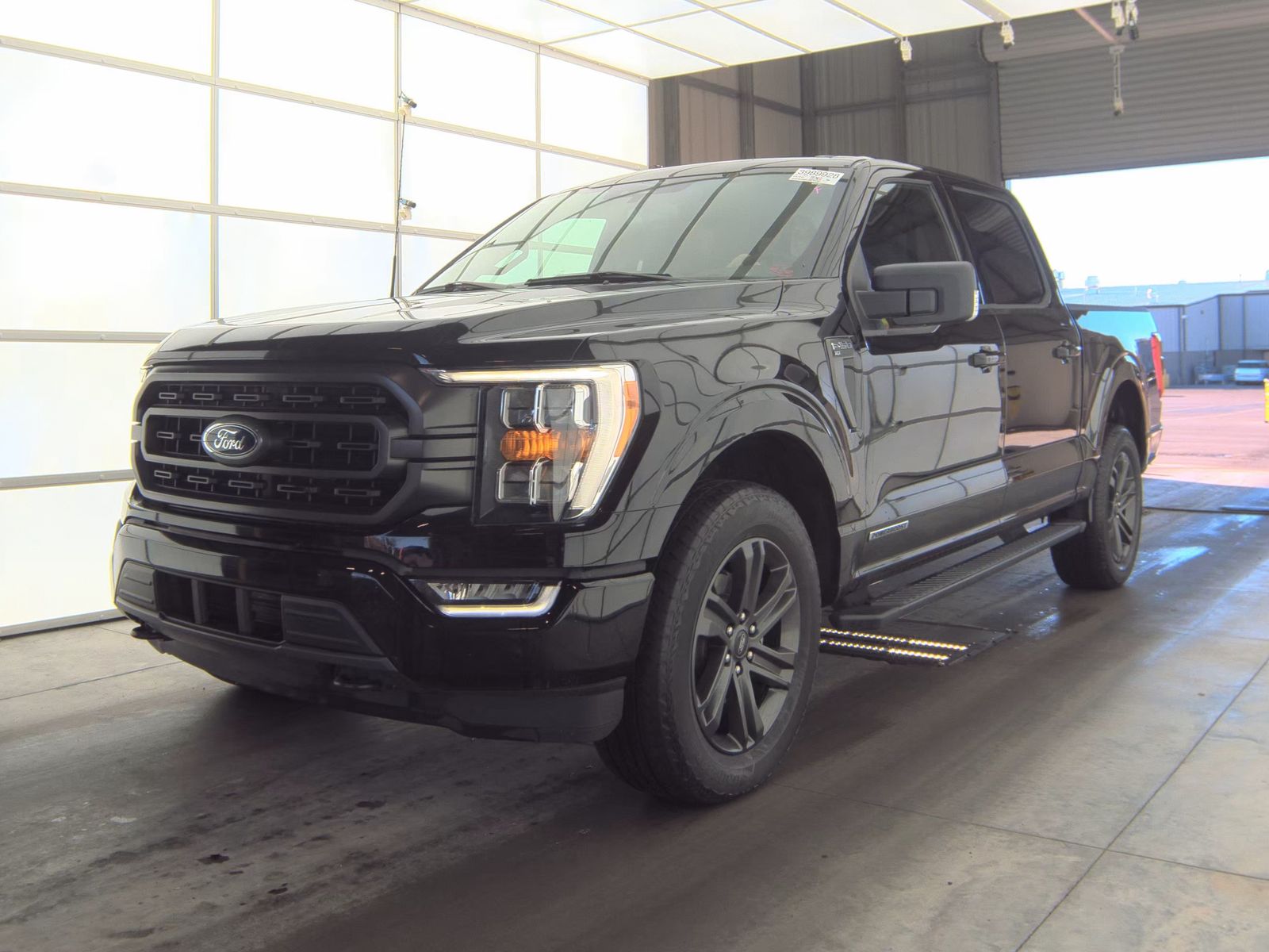 2023 Ford F-150 Hybrid XLT AWD