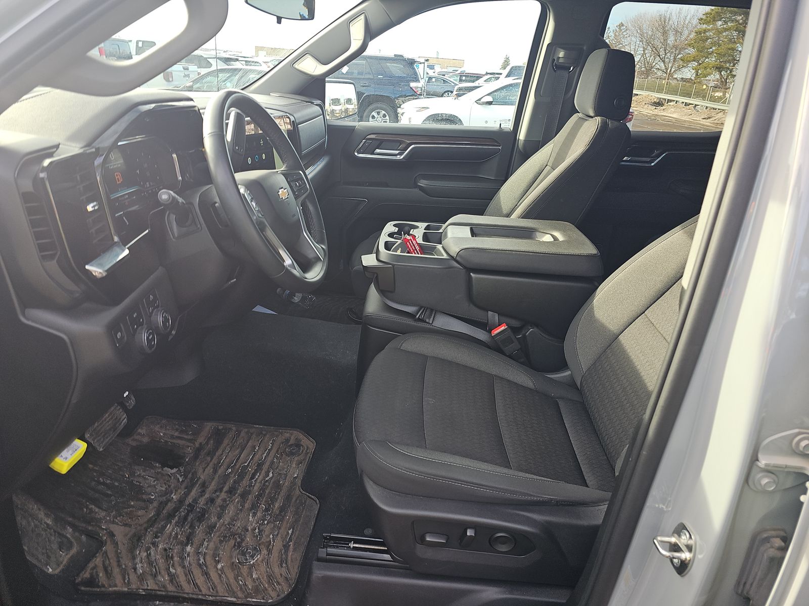 2024 Chevrolet Silverado 1500 LT AWD