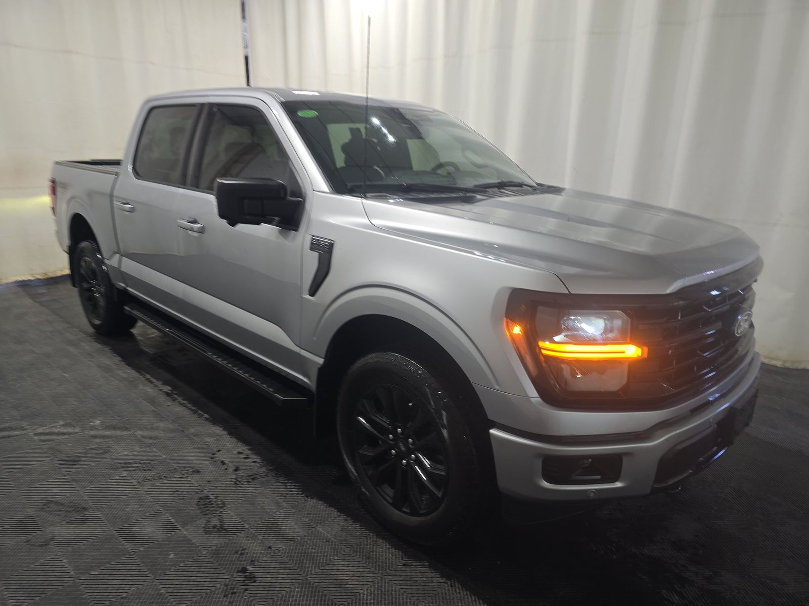 2024 Ford F-150 XLT AWD