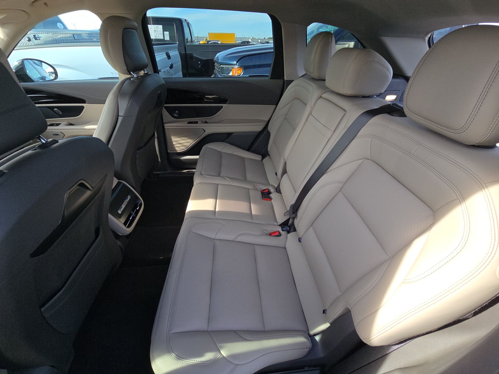 2025 Lincoln Nautilus Premiere AWD