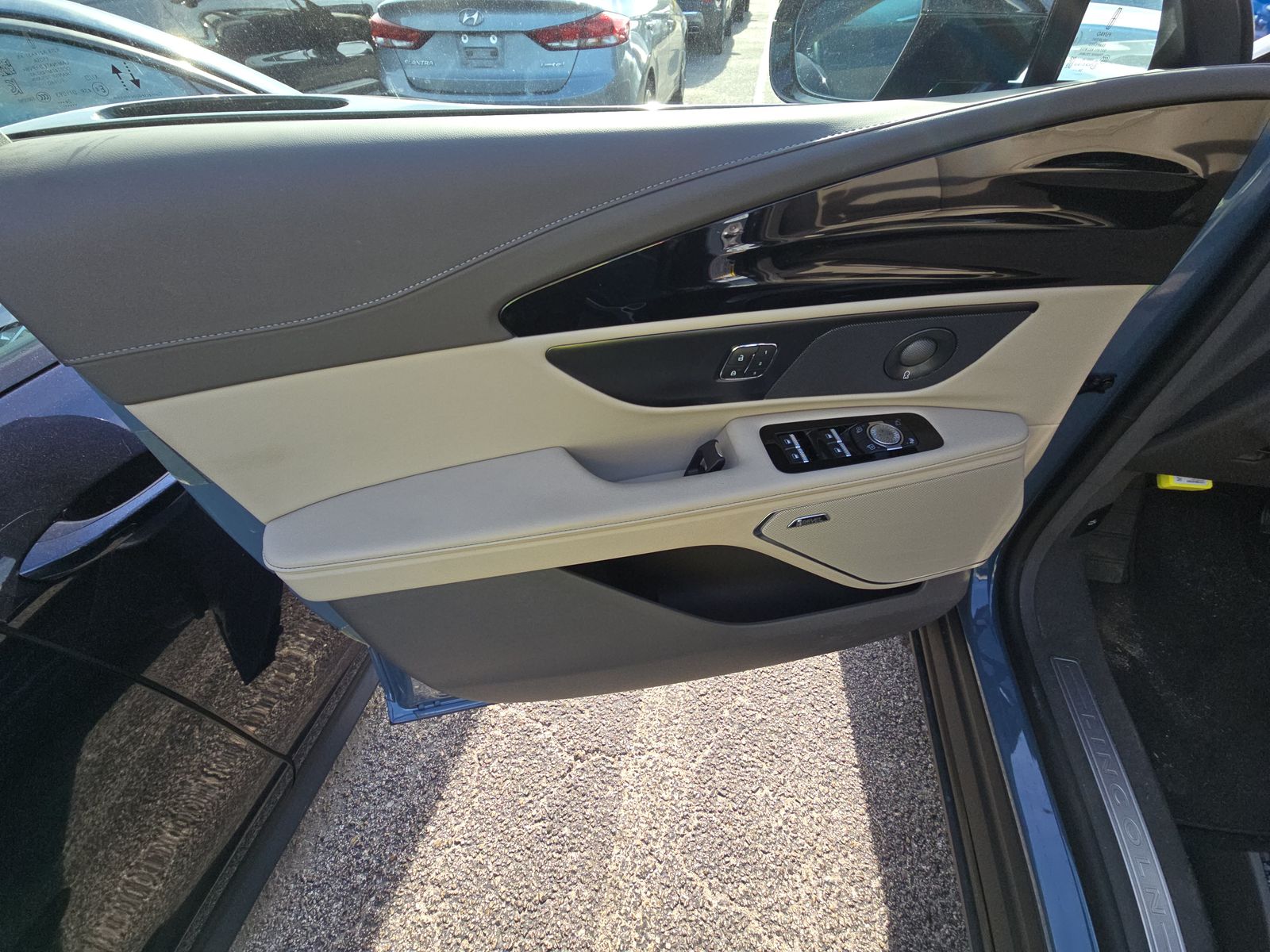 2025 Lincoln Nautilus Premiere AWD