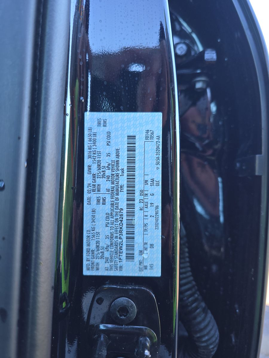 2024 Ford F-150 STX AWD