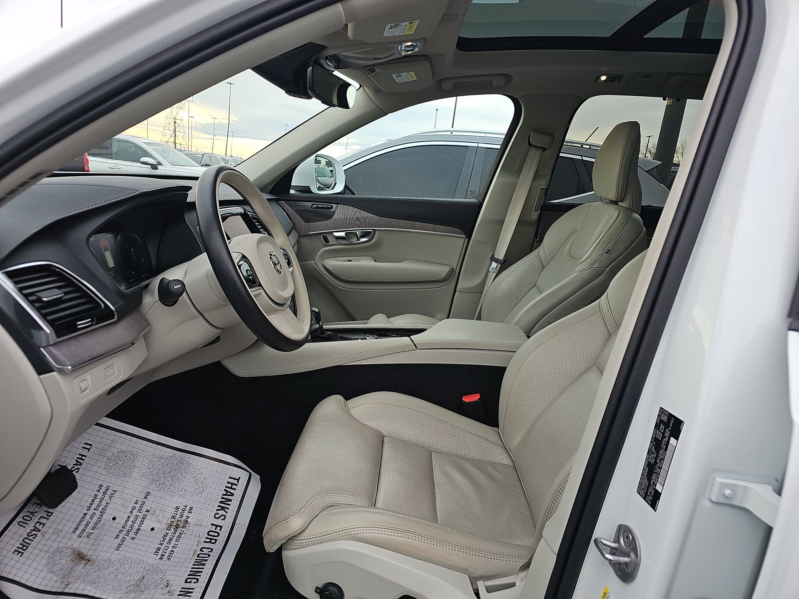 2022 Volvo XC90 T6 Inscription AWD