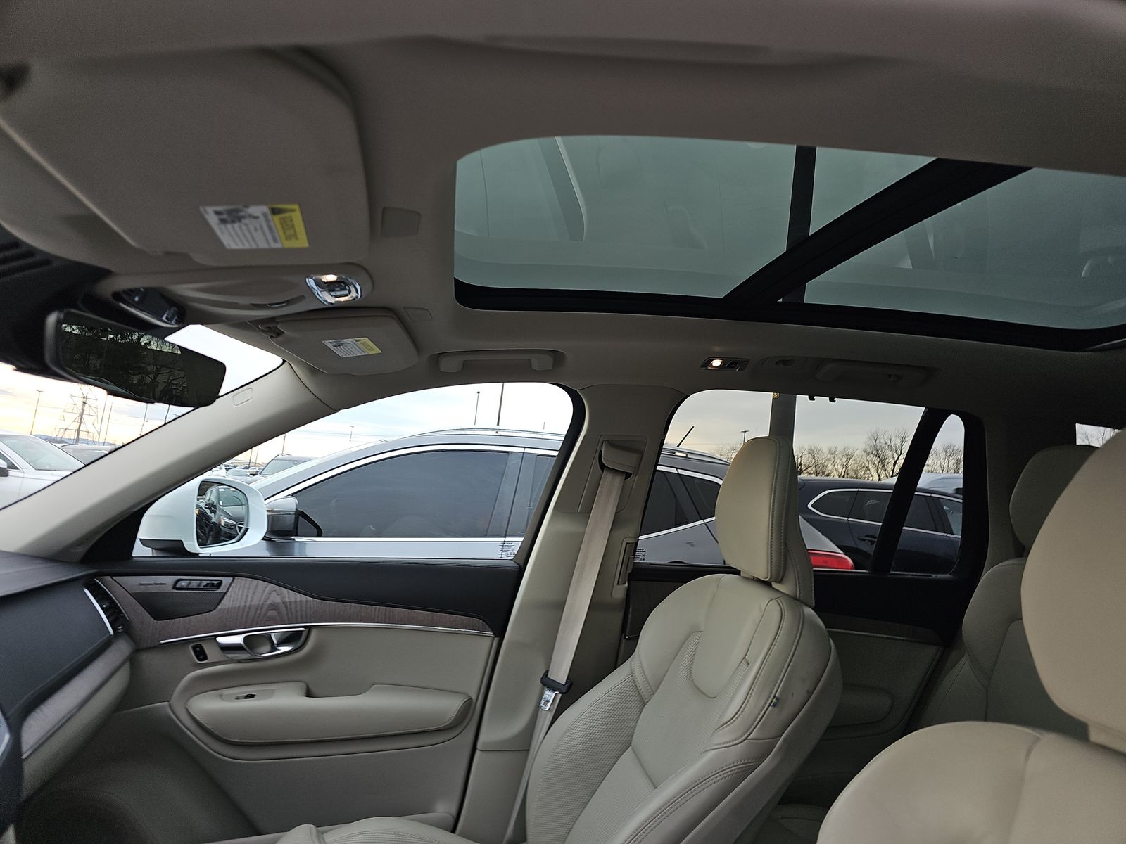 2022 Volvo XC90 T6 Inscription AWD