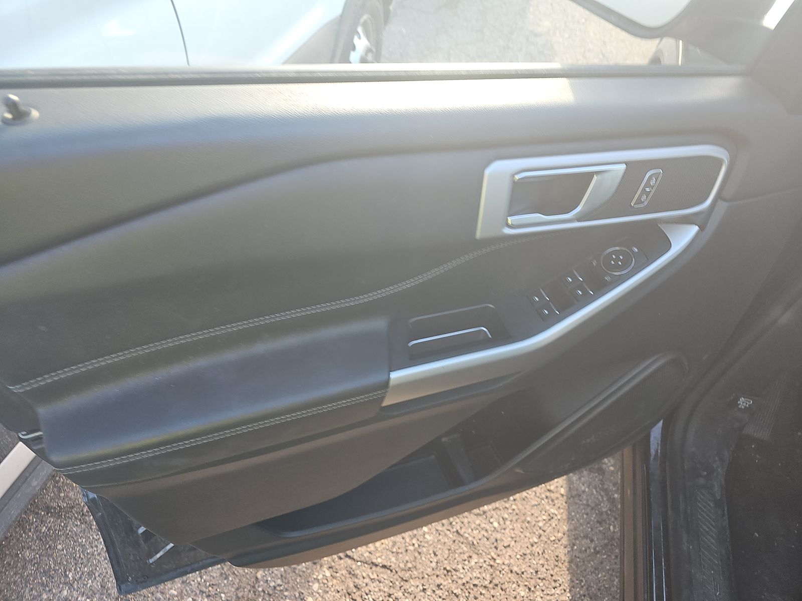 2023 Ford Explorer XLT AWD