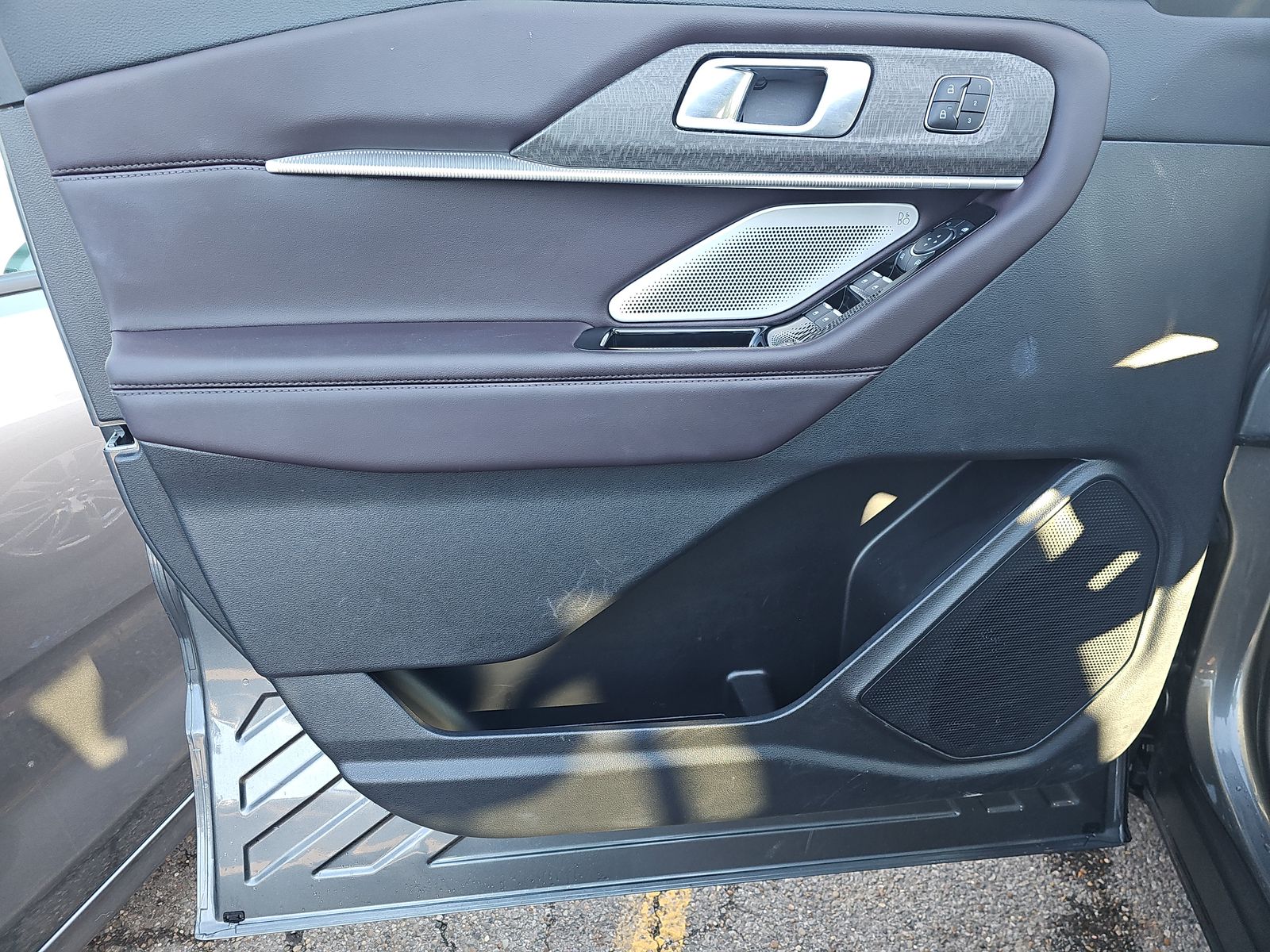 2025 Ford Explorer Platinum AWD