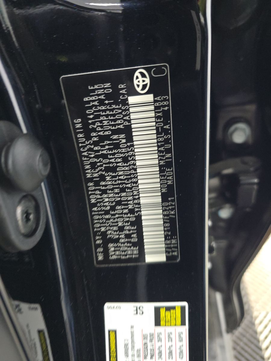 2025 Toyota Corolla LE FWD