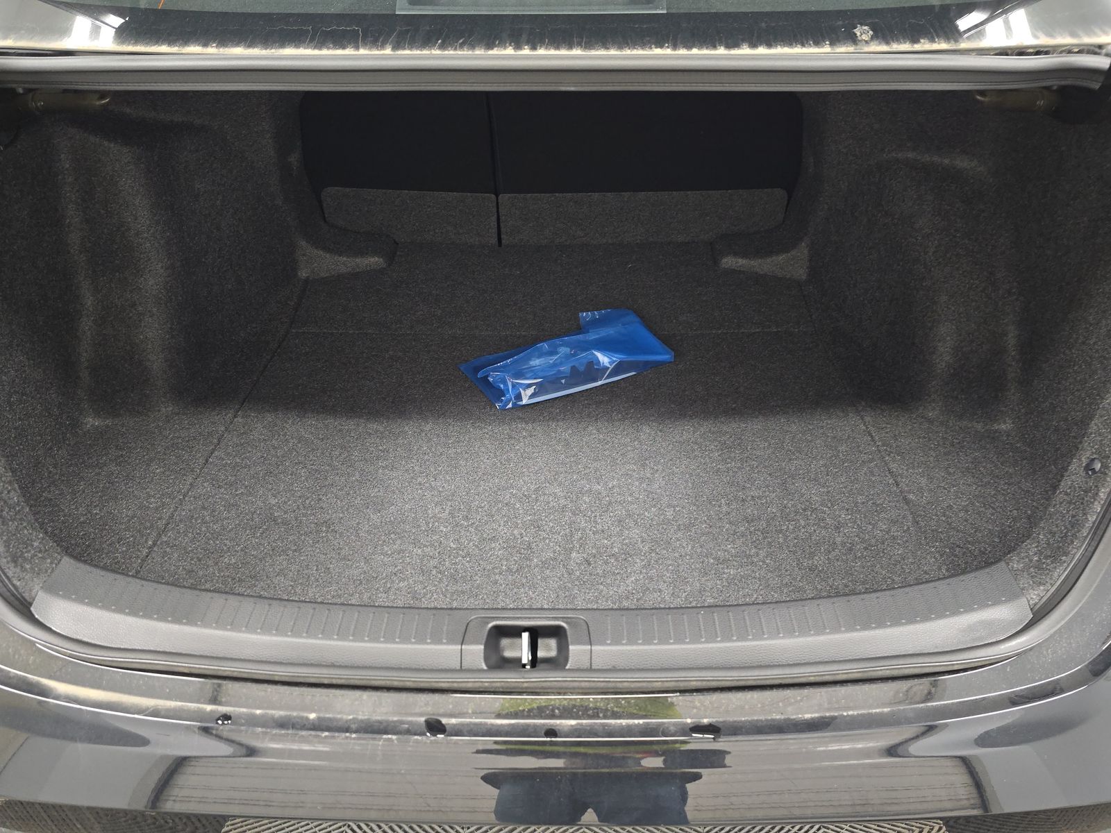 2025 Toyota Corolla LE FWD