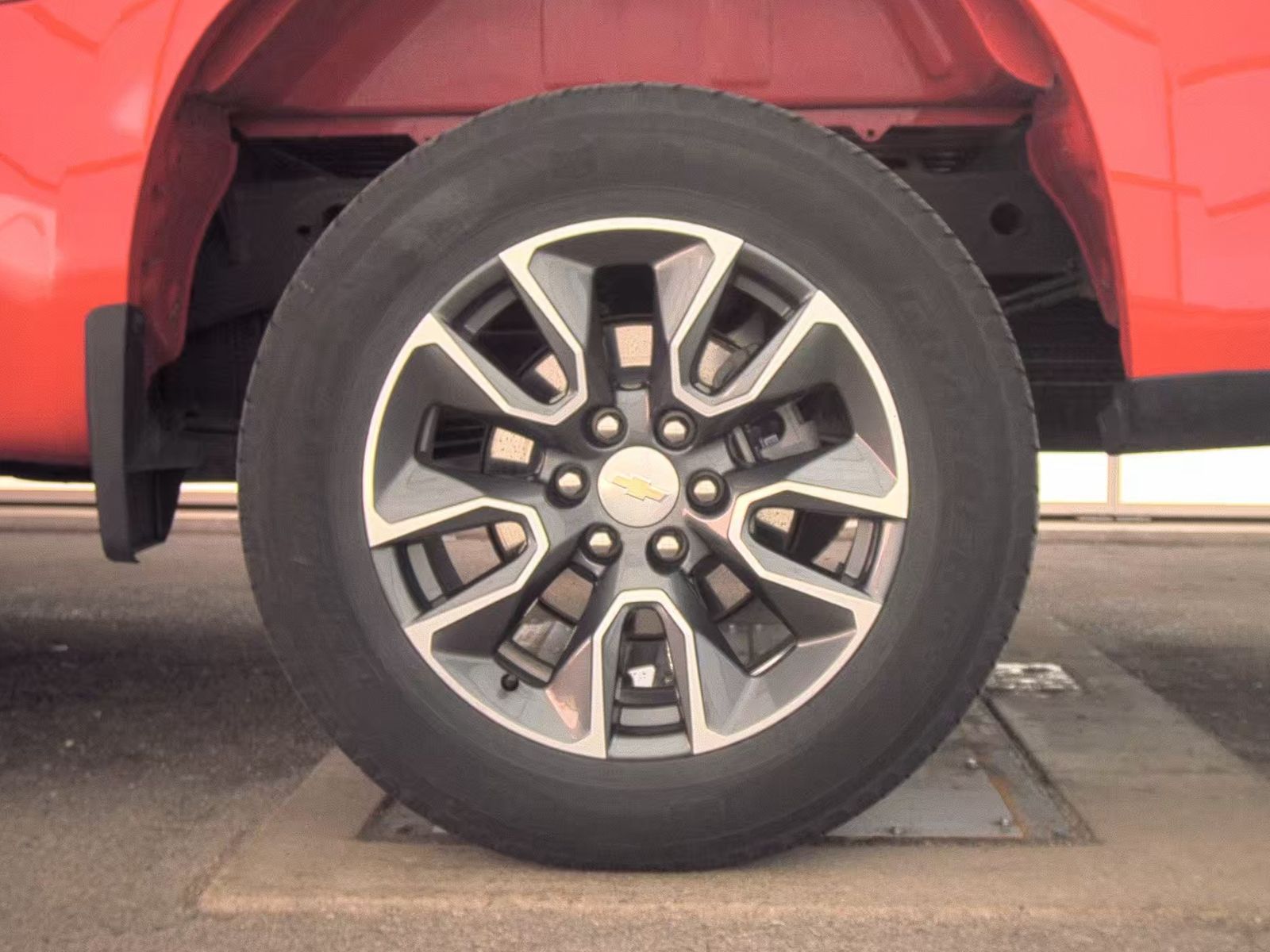 2023 Chevrolet Silverado 1500 LT AWD